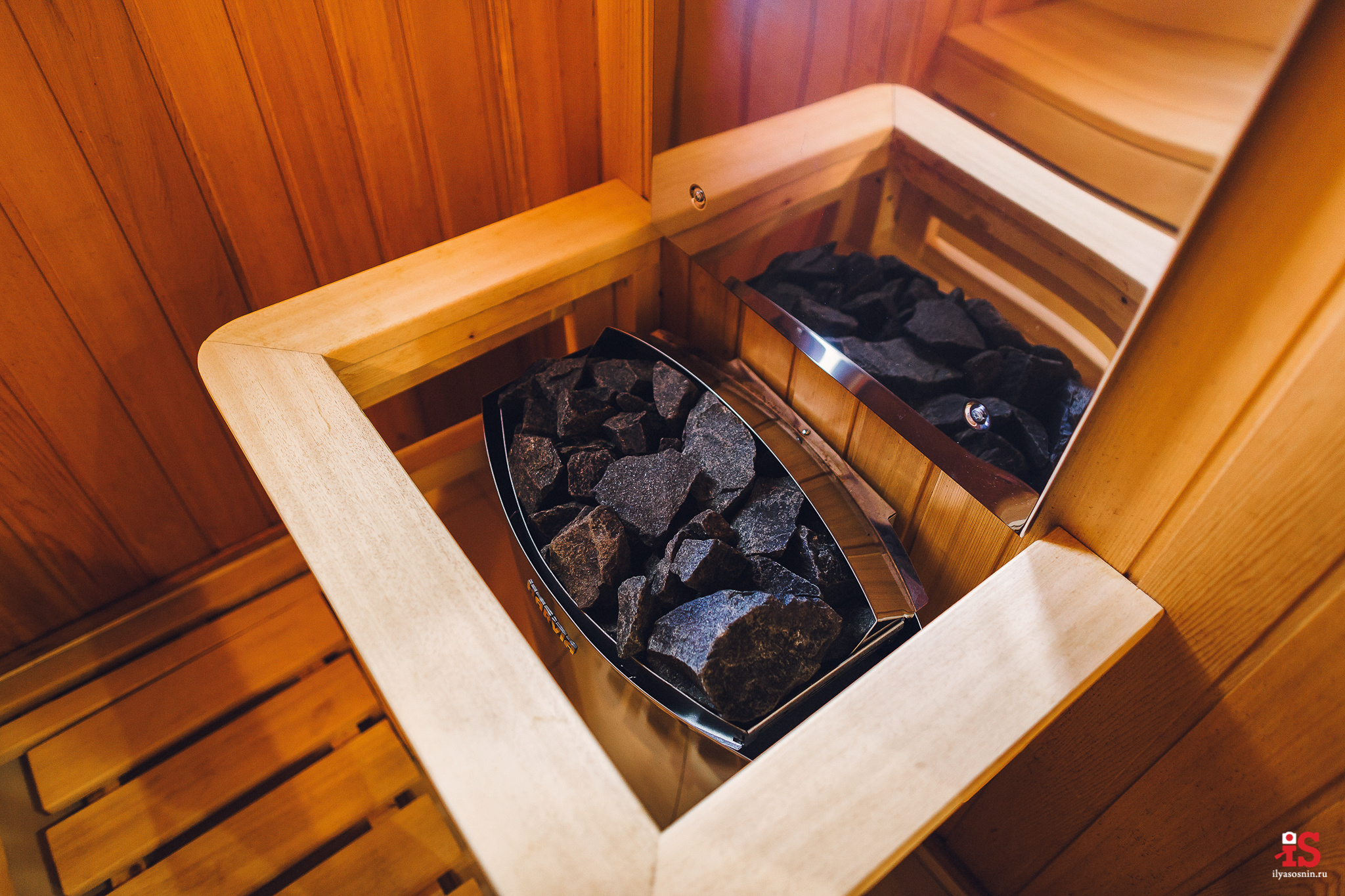 Интерьерная  фотосъемка, фото для гостиницы, фотосъемка отелей, фото для турбизнеса, фото номеров отелей, фото ресторана, фото меню отеля, конференц зал, гостевой дом в карелии, лучший фотограф интерьеров Петрозаводск Карелия, турбаза в Карелии, экскурсии по Карелии, Кижи, Петрозаводск, Илья Соснин