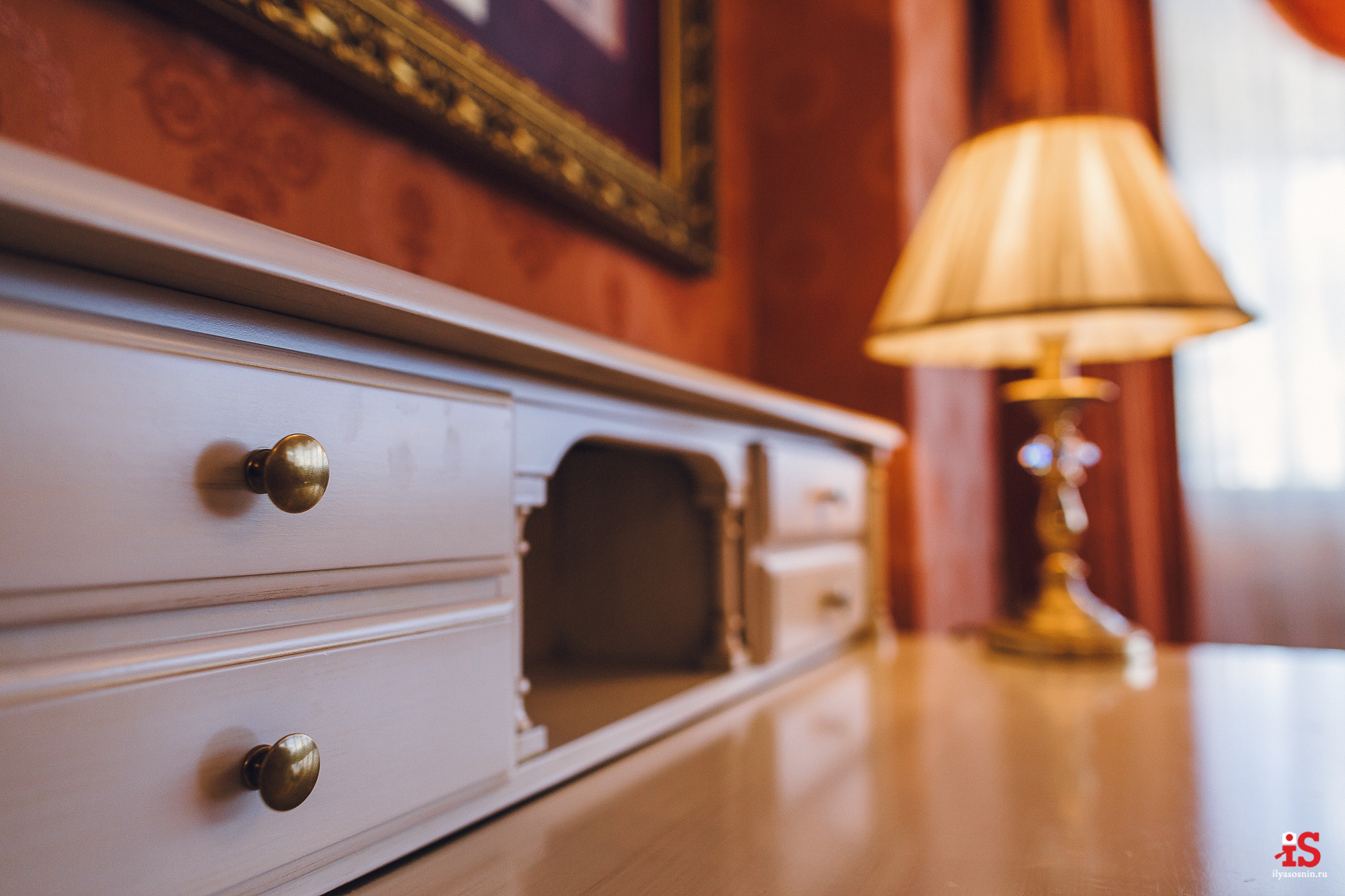 Интерьерная  фотосъемка, фото для гостиницы, фотосъемка отелей, фото для турбизнеса, фото номеров отелей, фото ресторана, фото меню отеля, конференц зал, гостевой дом в карелии, лучший фотограф интерьеров Петрозаводск Карелия, турбаза в Карелии, экскурсии по Карелии, Кижи, Петрозаводск, Илья Соснин
