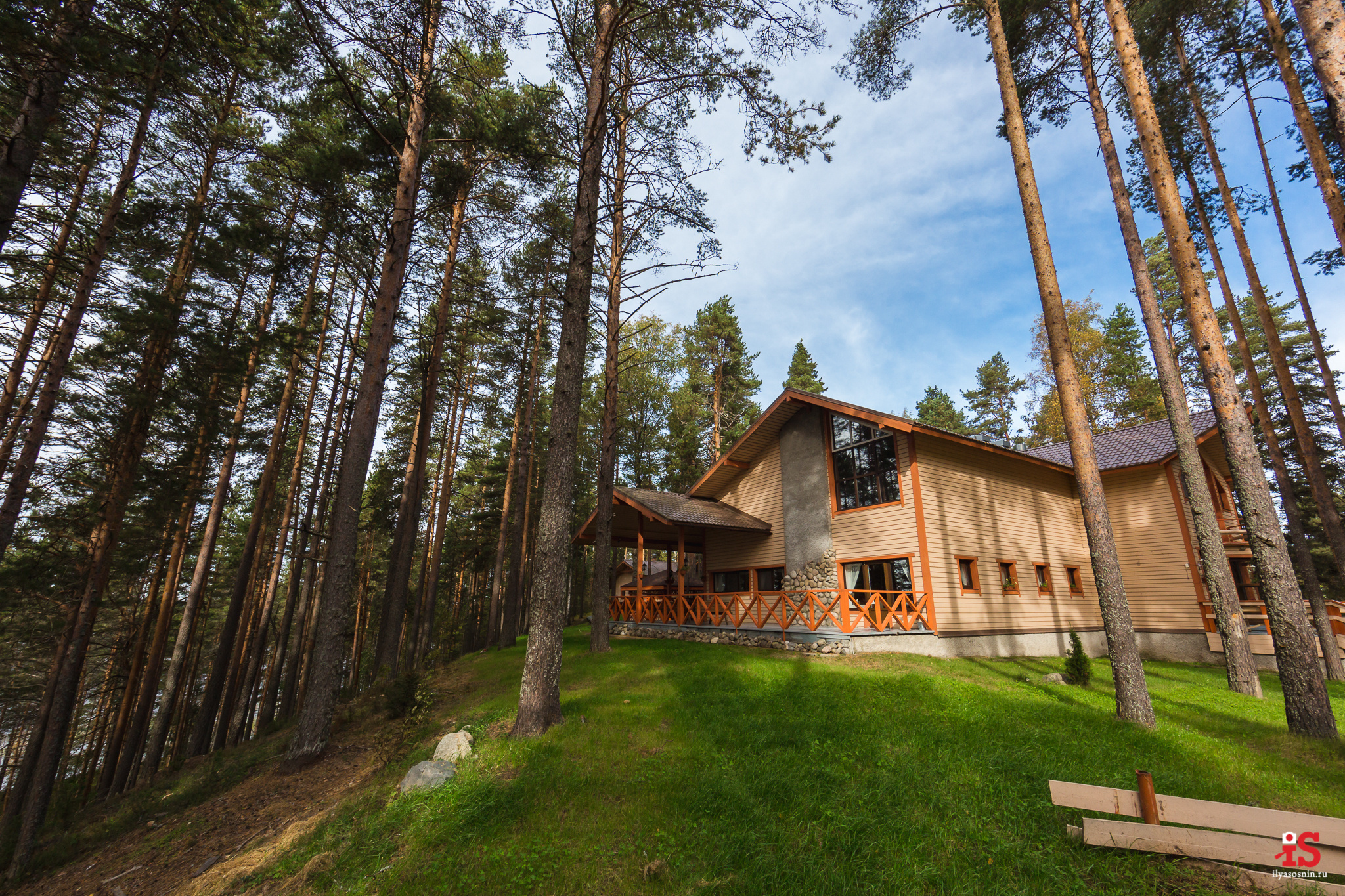 Интерьерная  фотосъемка, фото для гостиницы, фотосъемка отелей, фото для турбизнеса, фото номеров отелей, фото ресторана, фото меню отеля, конференц зал, гостевой дом в карелии, лучший фотограф интерьеров Петрозаводск Карелия, турбаза в Карелии, база отдыха на Сямозеро, фотограф Илья Соснин