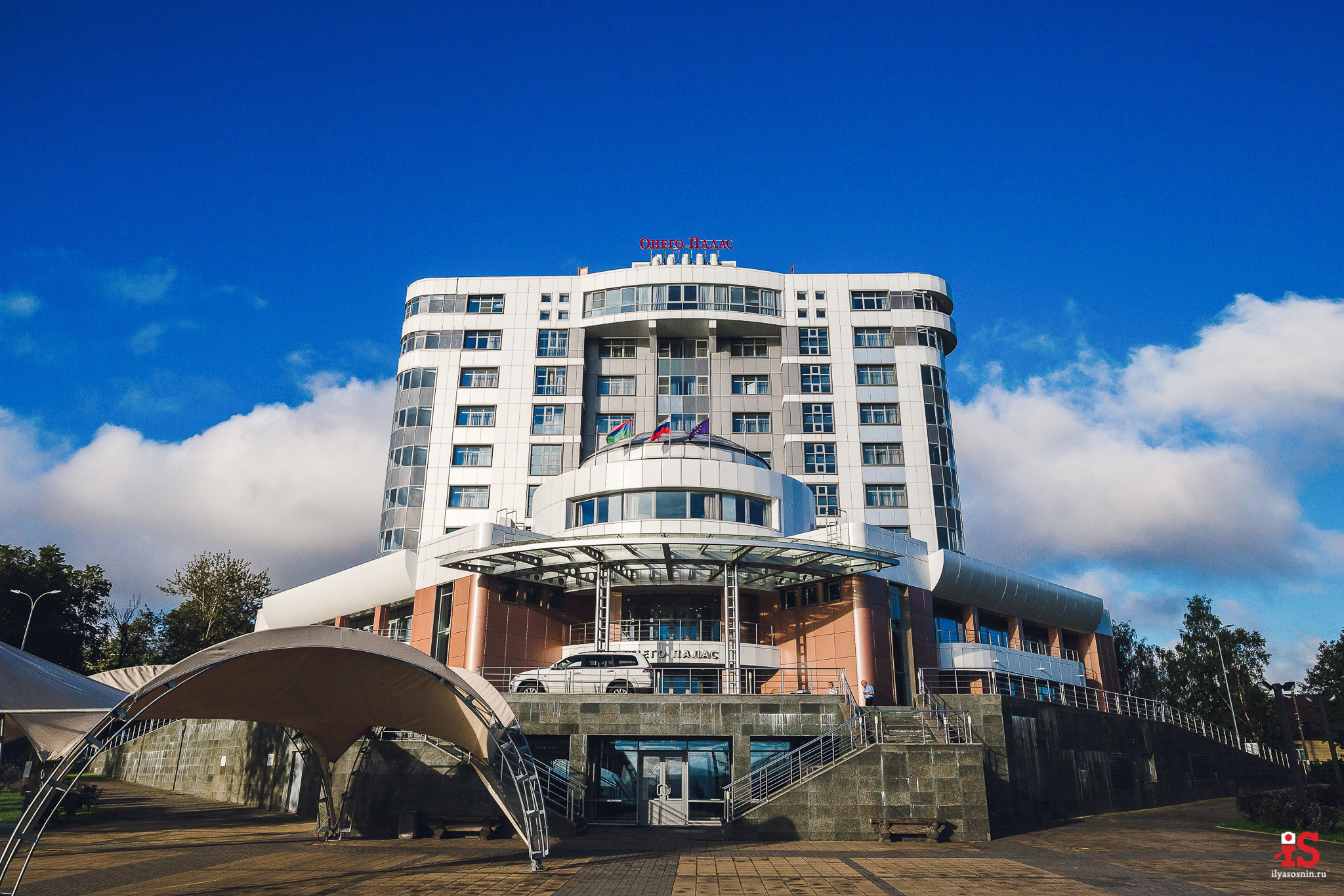 Интерьерная  фотосъемка, фото для гостиницы, фотосъемка отелей, фото для турбизнеса, фото номеров отелей, фото ресторана, фото меню отеля, конференц зал, гостевой дом в карелии, лучший фотограф интерьеров Петрозаводск Карелия, турбаза в Карелии, экскурсии по Карелии, Кижи, Петрозаводск, Илья Соснин