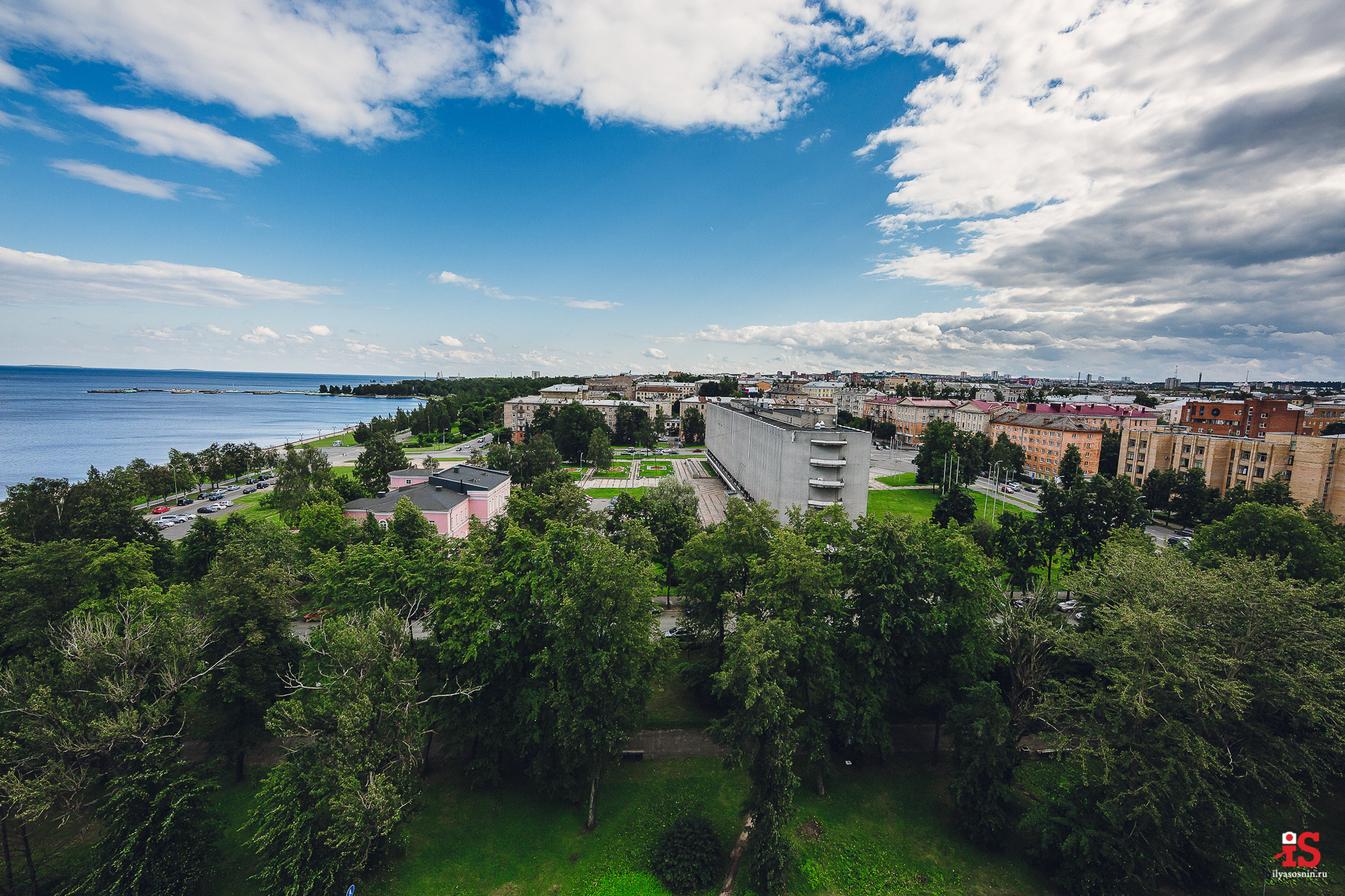 Интерьерная  фотосъемка, фото для гостиницы, фотосъемка отелей, фото для турбизнеса, фото номеров отелей, фото ресторана, фото меню отеля, конференц зал, гостевой дом в карелии, лучший фотограф интерьеров Петрозаводск Карелия, турбаза в Карелии, экскурсии по Карелии, Кижи, Петрозаводск, Илья Соснин