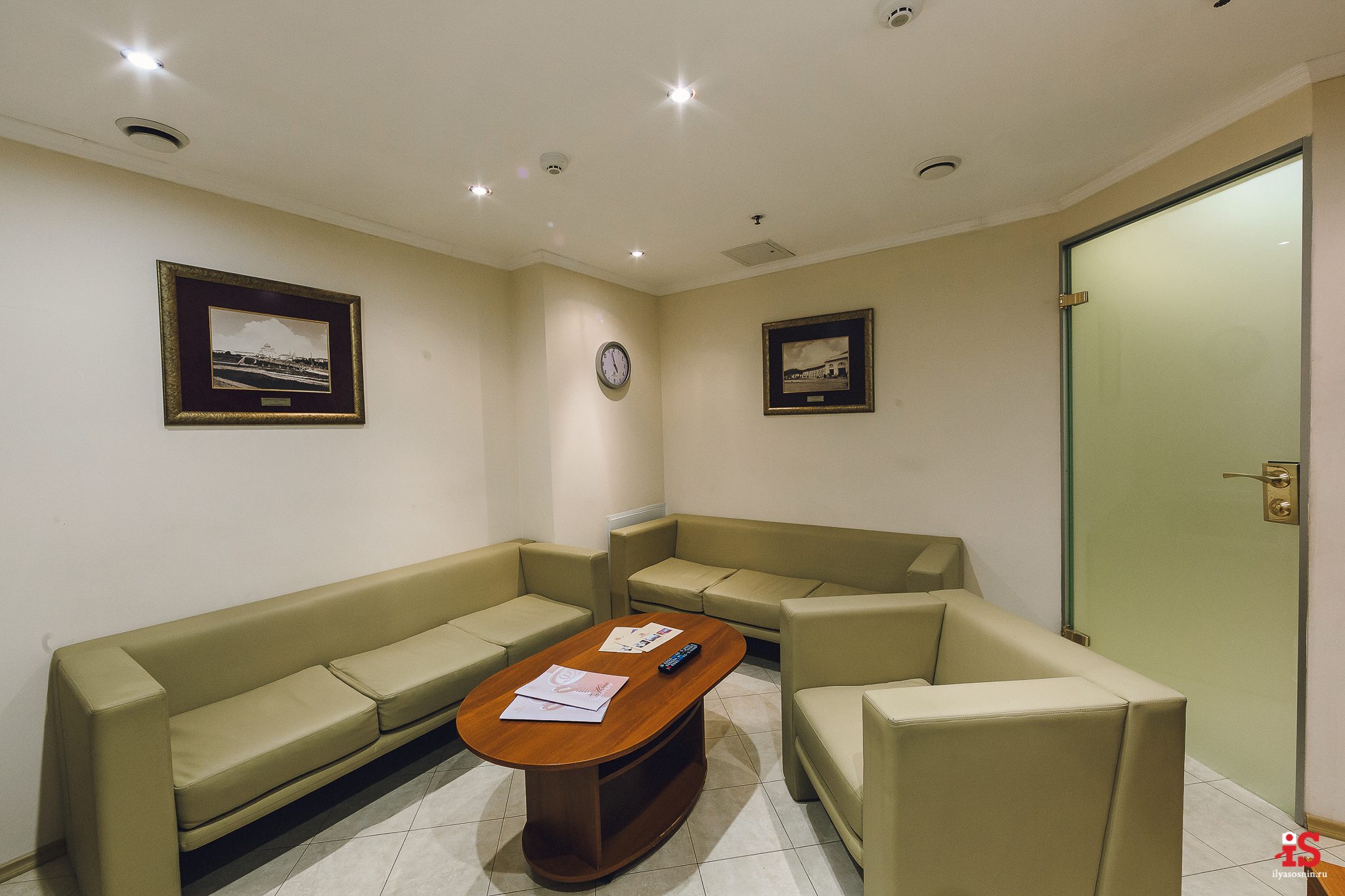 Интерьерная  фотосъемка, фото для гостиницы, фотосъемка отелей, фото для турбизнеса, фото номеров отелей, фото ресторана, фото меню отеля, конференц зал, гостевой дом в карелии, лучший фотограф интерьеров Петрозаводск Карелия, турбаза в Карелии, экскурсии по Карелии, Кижи, Петрозаводск, Илья Соснин