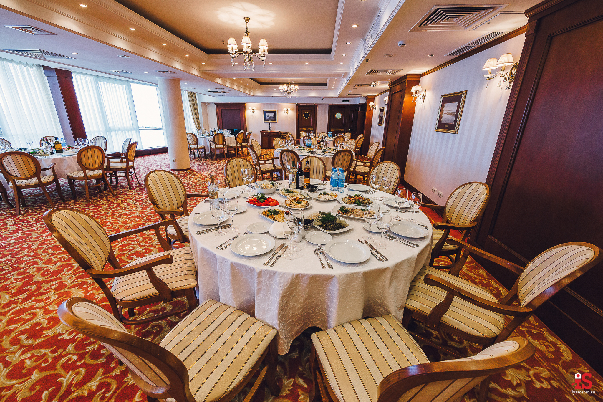 Интерьерная  фотосъемка, фото для гостиницы, фотосъемка отелей, фото для турбизнеса, фото номеров отелей, фото ресторана, фото меню отеля, конференц зал, гостевой дом в карелии, лучший фотограф интерьеров Петрозаводск Карелия, турбаза в Карелии, экскурсии по Карелии, Кижи, Петрозаводск, Илья Соснин