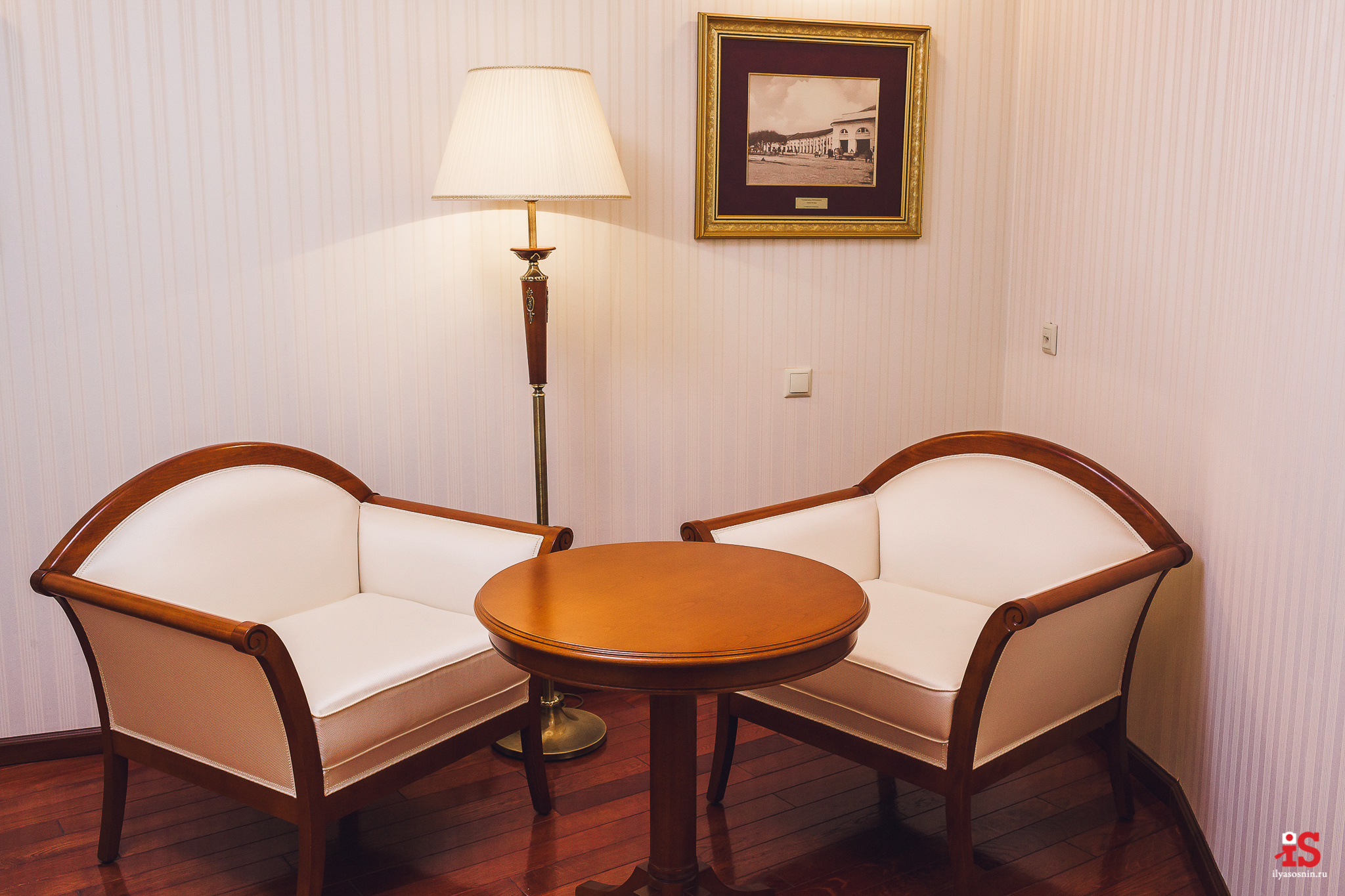 Интерьерная  фотосъемка, фото для гостиницы, фотосъемка отелей, фото для турбизнеса, фото номеров отелей, фото ресторана, фото меню отеля, конференц зал, гостевой дом в карелии, лучший фотограф интерьеров Петрозаводск Карелия, турбаза в Карелии, экскурсии по Карелии, Кижи, Петрозаводск, Илья Соснин