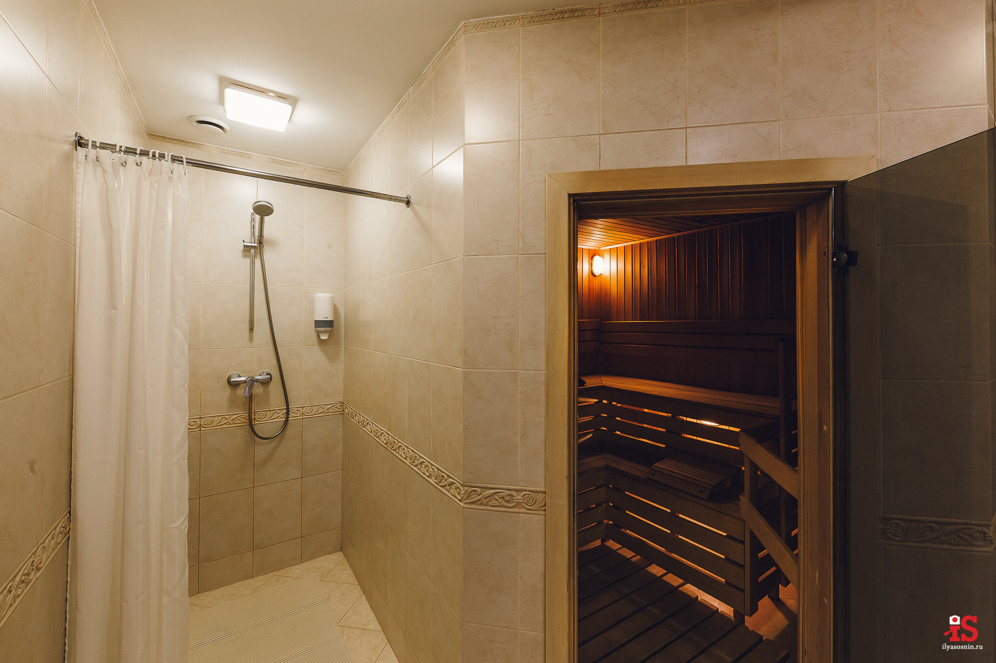 Интерьерная  фотосъемка, фото для гостиницы, фотосъемка отелей, фото для турбизнеса, фото номеров отелей, фото ресторана, фото меню отеля, конференц зал, гостевой дом в карелии, лучший фотограф интерьеров Петрозаводск Карелия, турбаза в Карелии, экскурсии по Карелии, Кижи, Петрозаводск, Илья Соснин