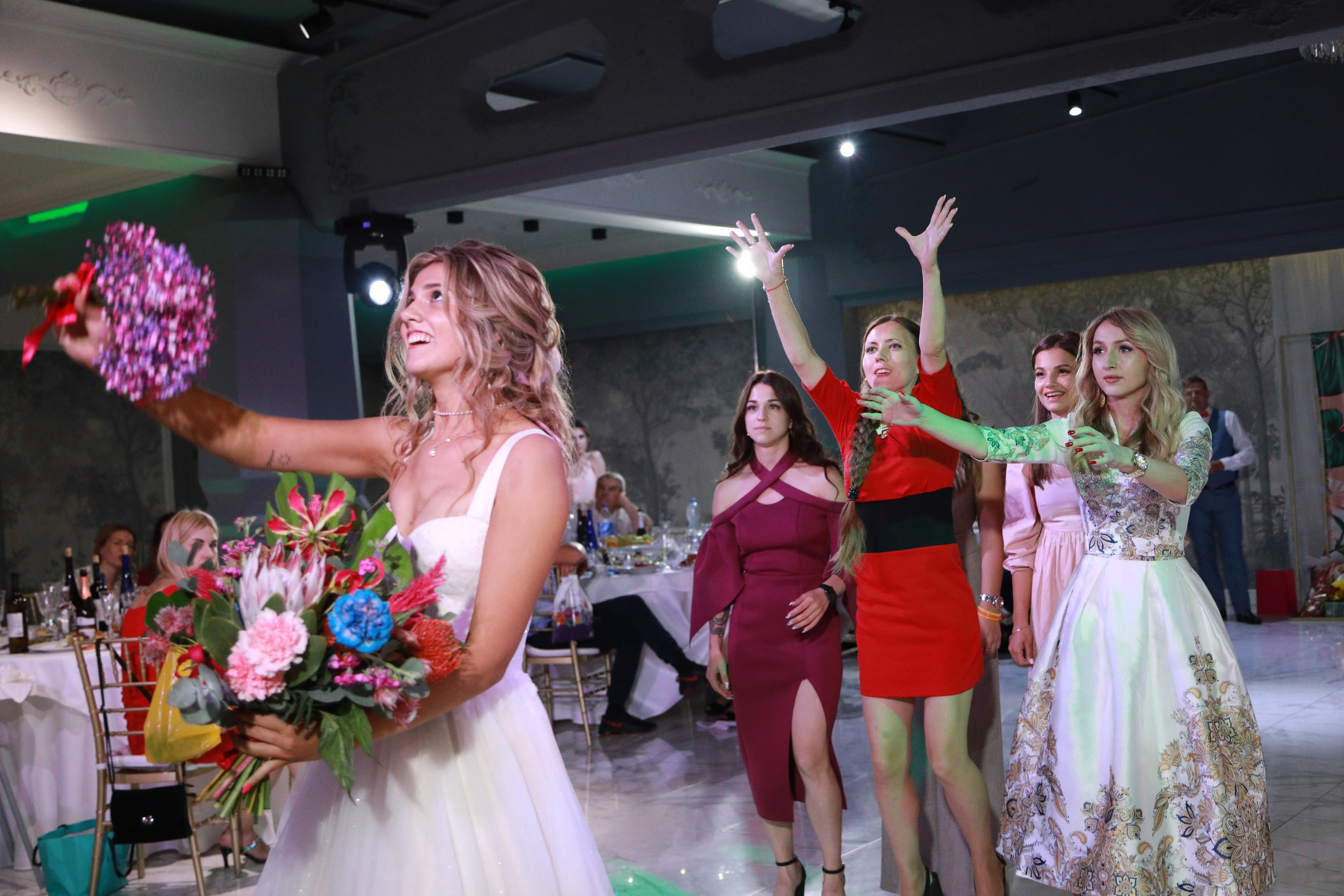 Свадьба, свадьба, жизни только раз