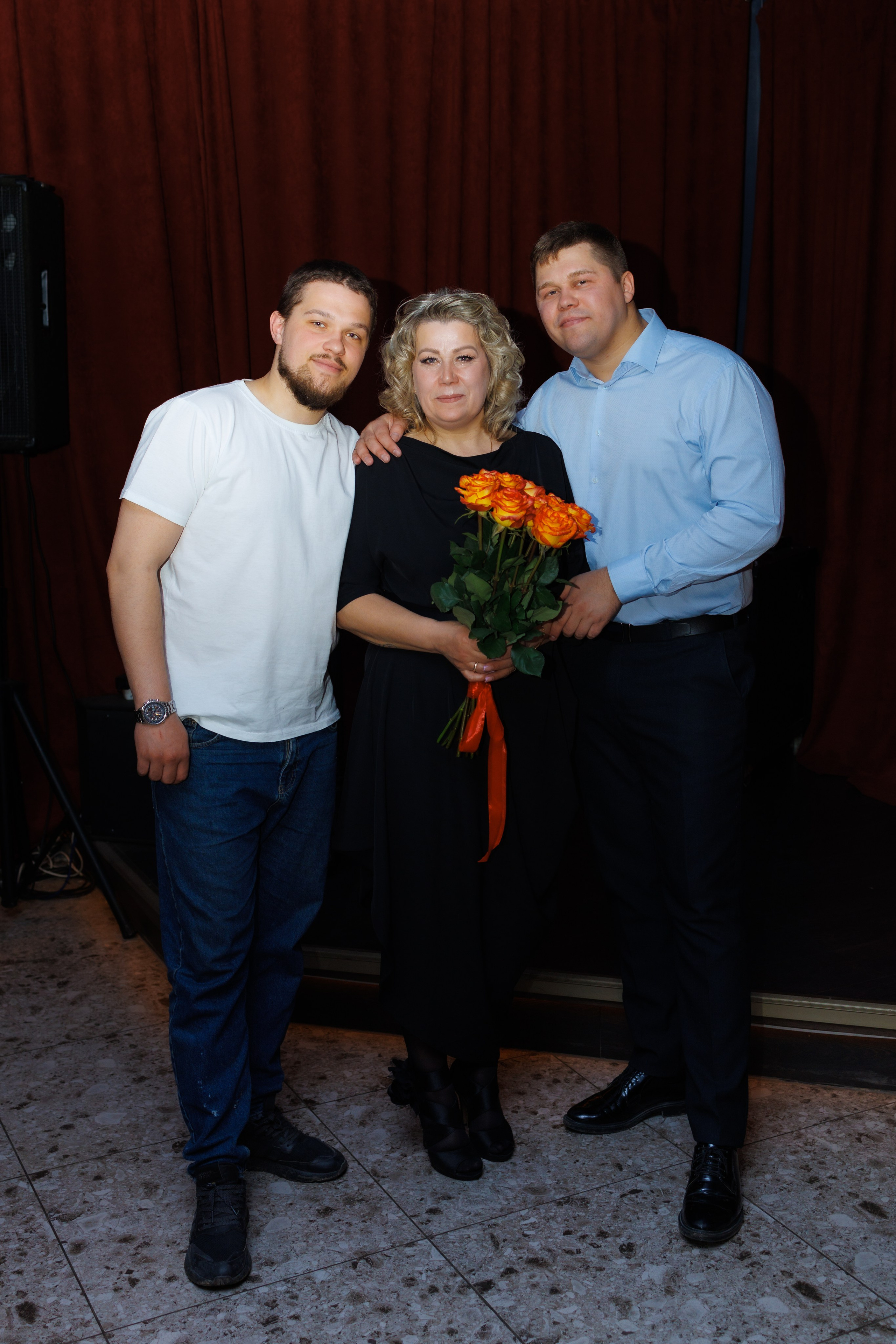 Неожиданная фотосессия для именинницы Ольги. Свадебный и семейный фотограф в г. Волхов Алексей Кочерыжкин