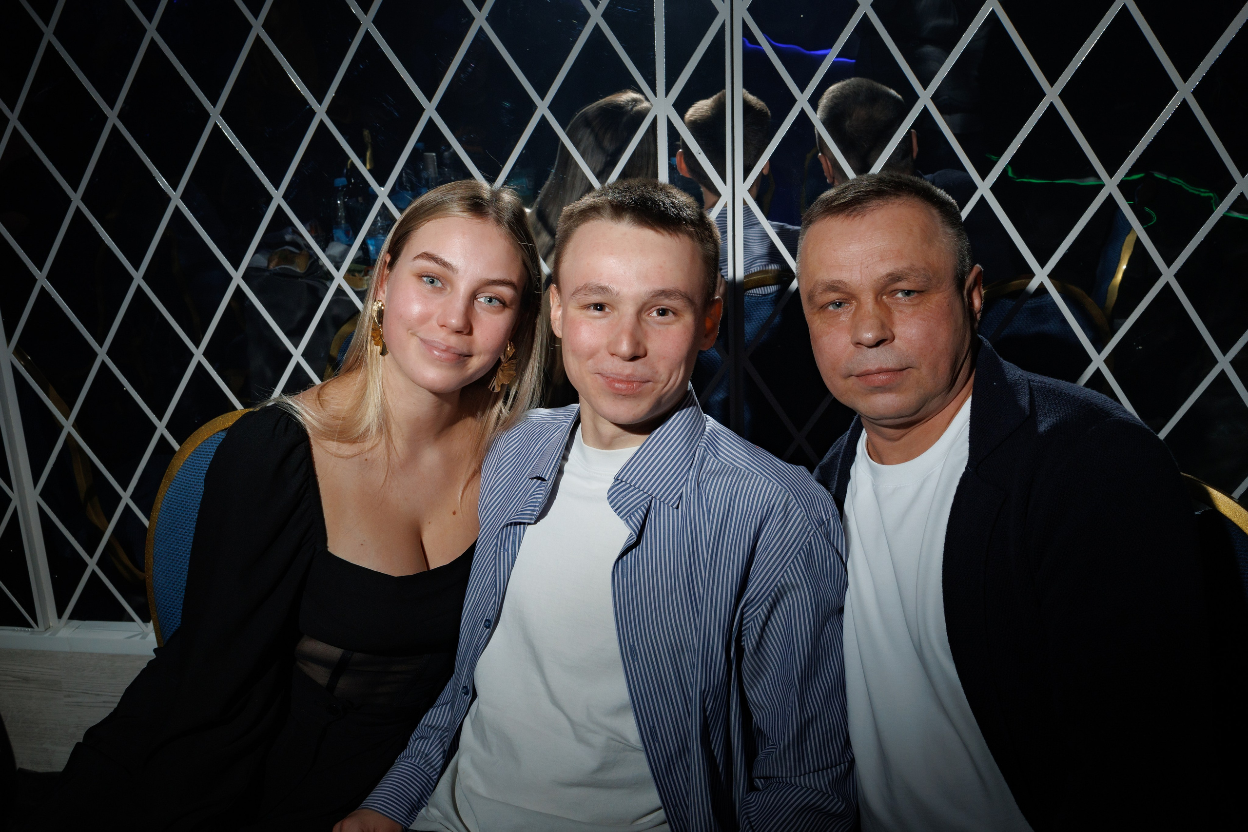 Предновогодняя вечеринка. Свадебный и семейный фотограф в г. Волхов Алексей Кочерыжкин