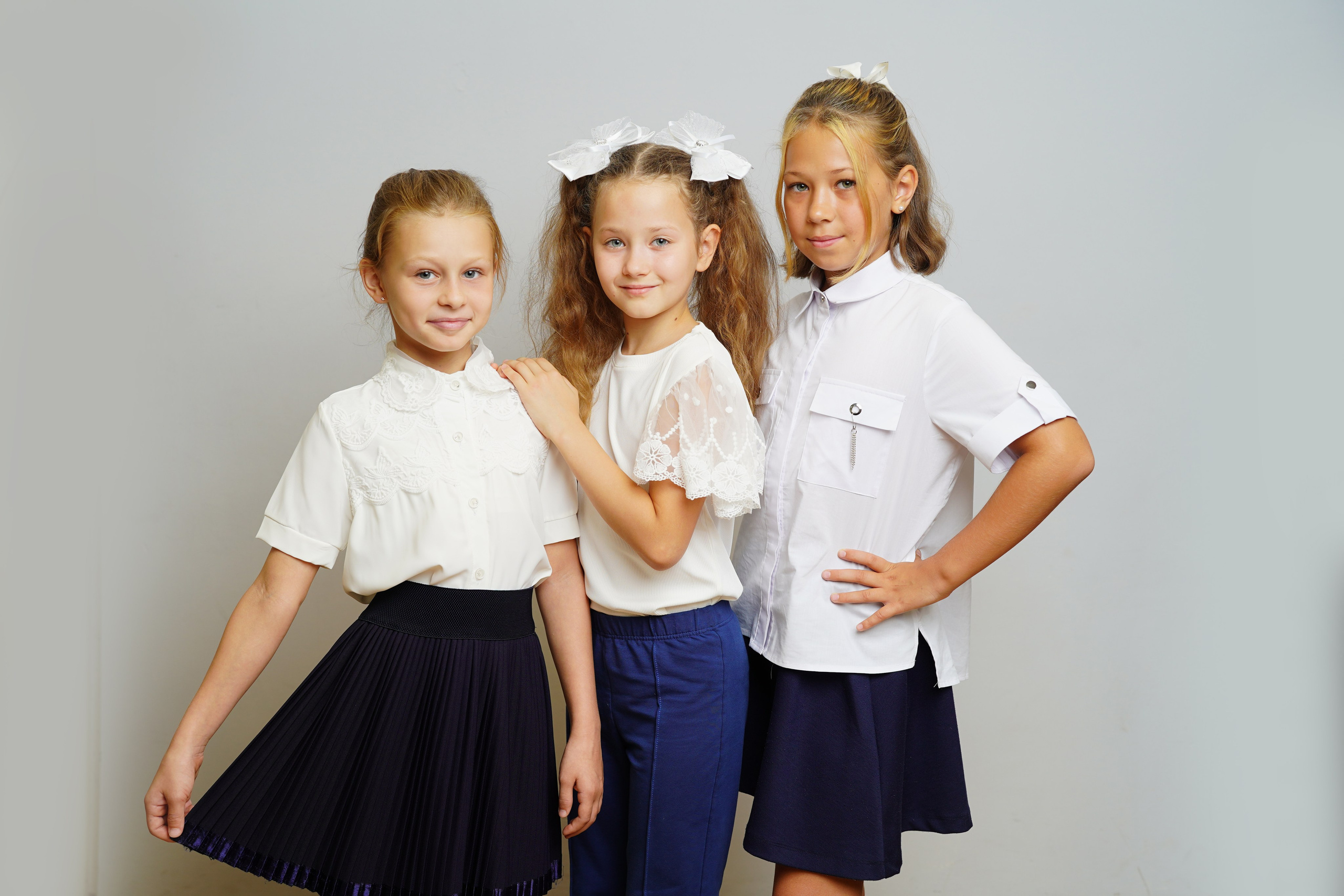 Фото с другом. MEMENTO.Выпускные альбомы, школьные, юбилейные и другие книги. Ростов-на-Дону