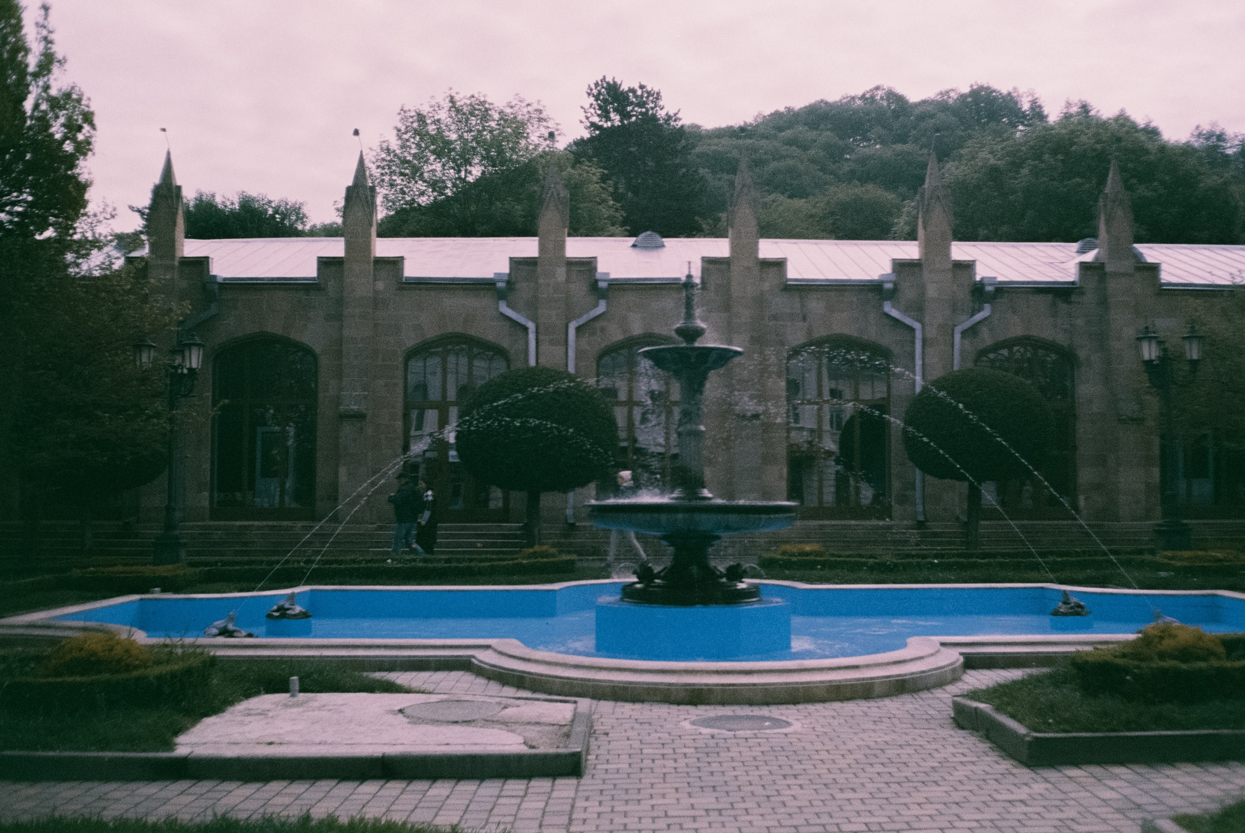 Кисловодск 11 мая / Fujicolor Superia 200 (просрочка) / Minox 35GT