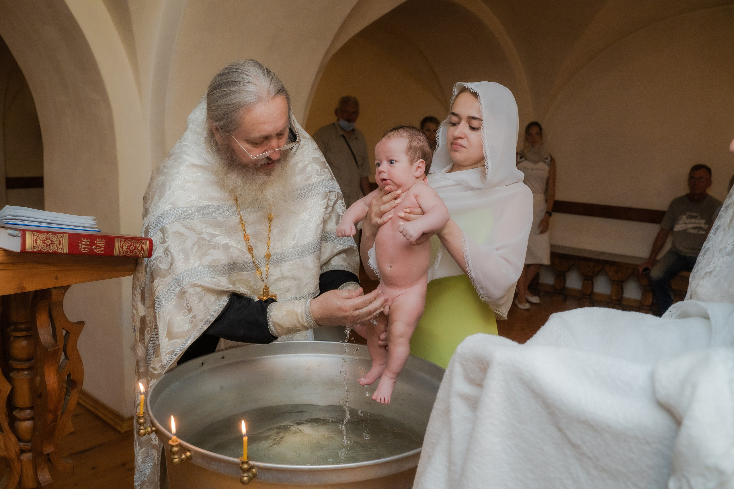 Фотосъемка крещения в Москве — сохранить таинство и создать фотокнигу
