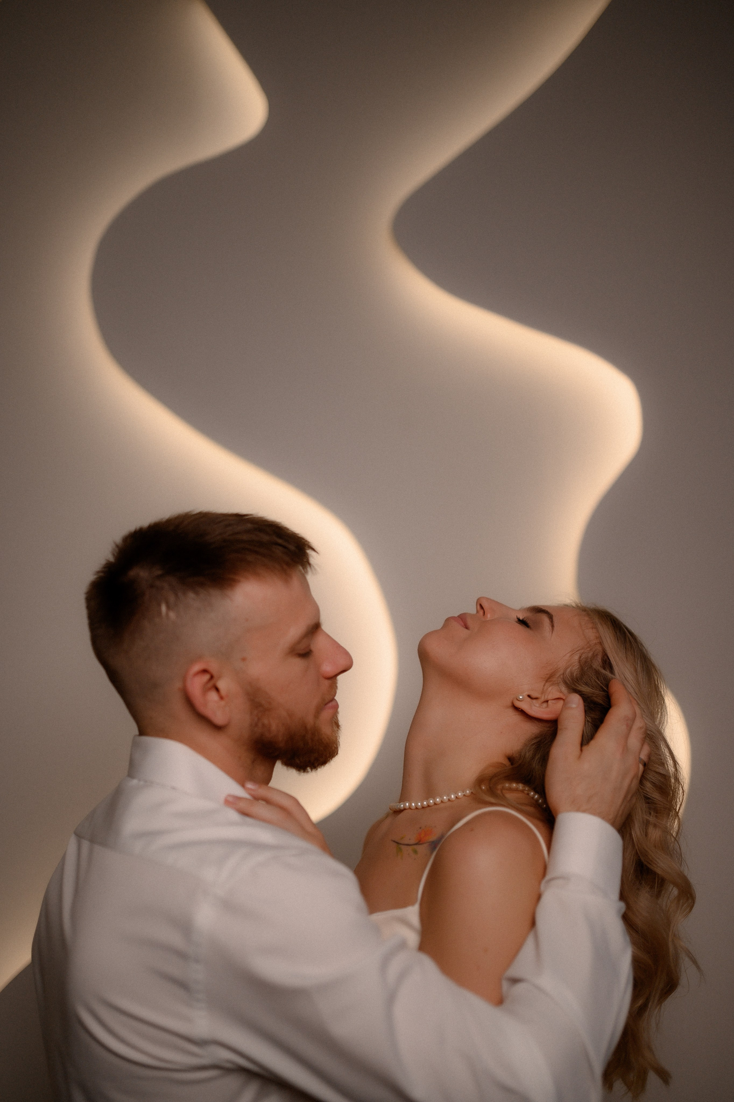 Коля и Алёна в студии. Семейный и свадебный lifestyle-фотограф в Москве Мария Петрова