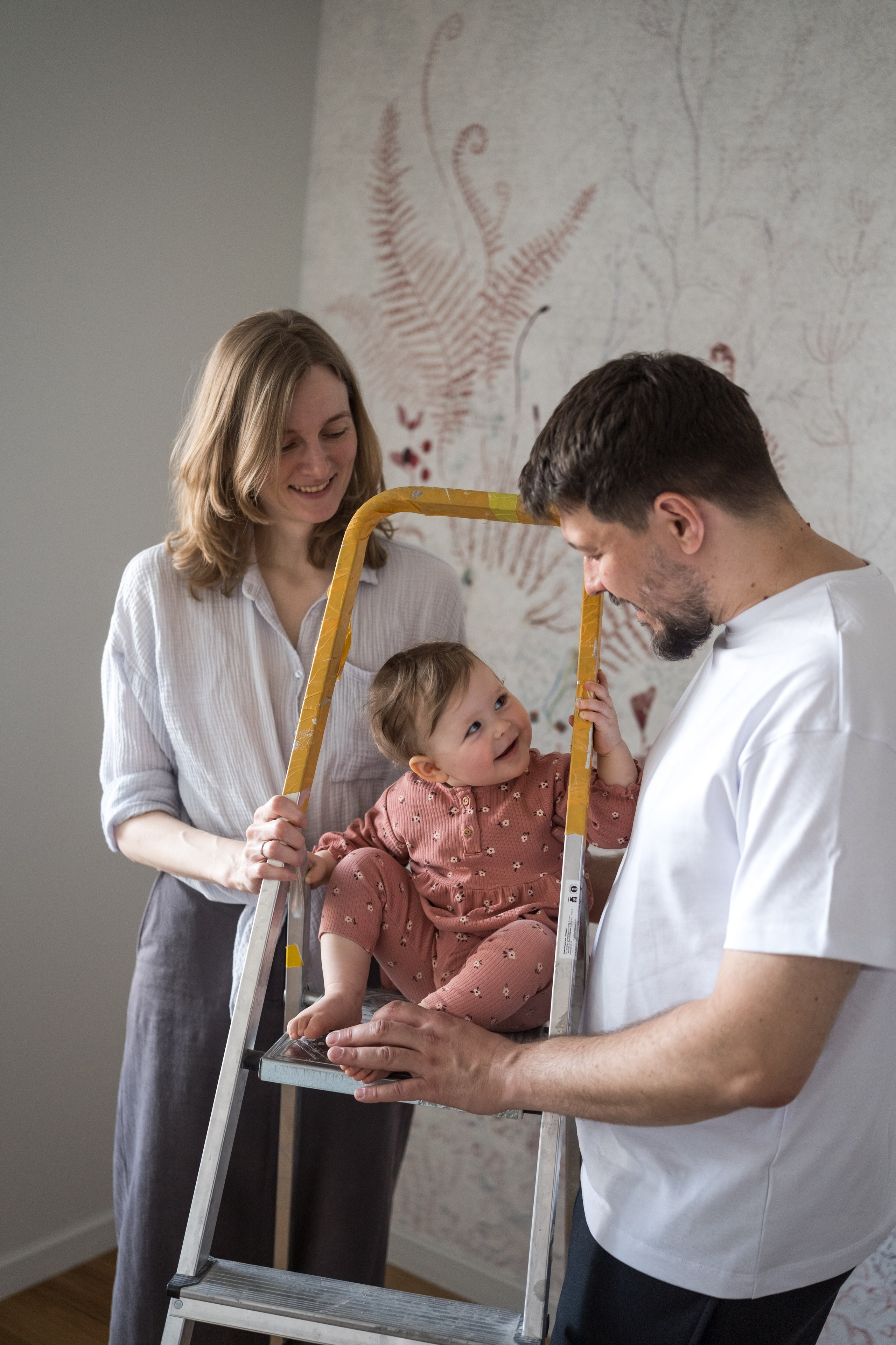 Семейный ремонт. Семейный детский ньюборн фотограф в Москве Марта Петрова