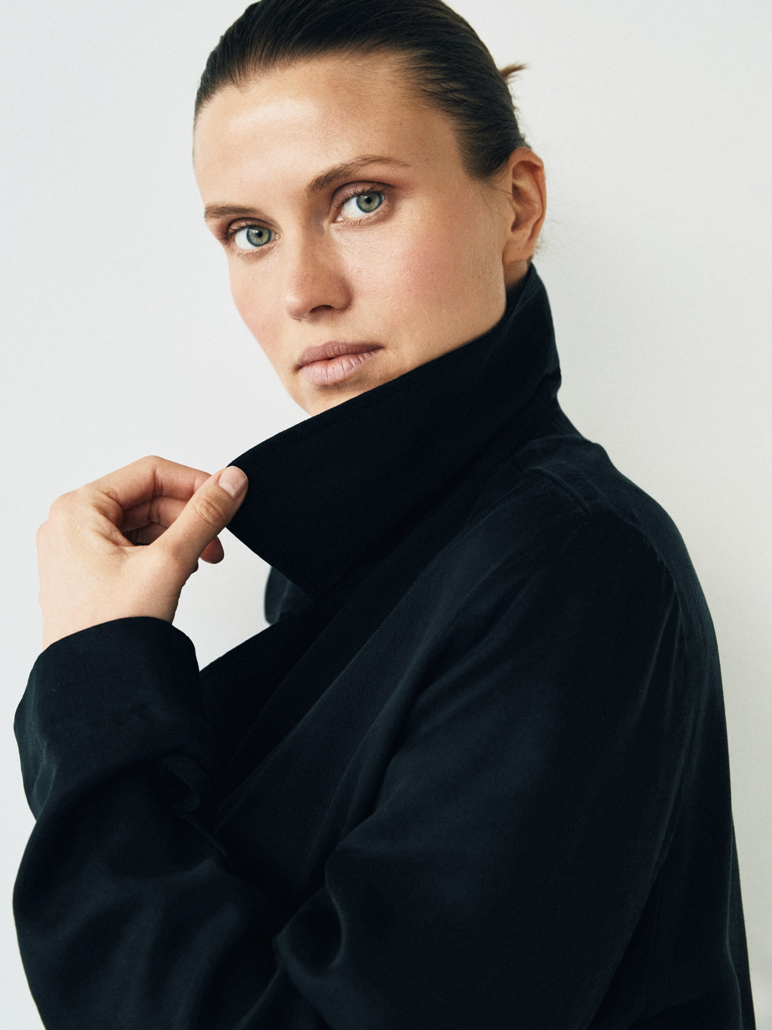Katya B. Фотограф для брендов в Москве