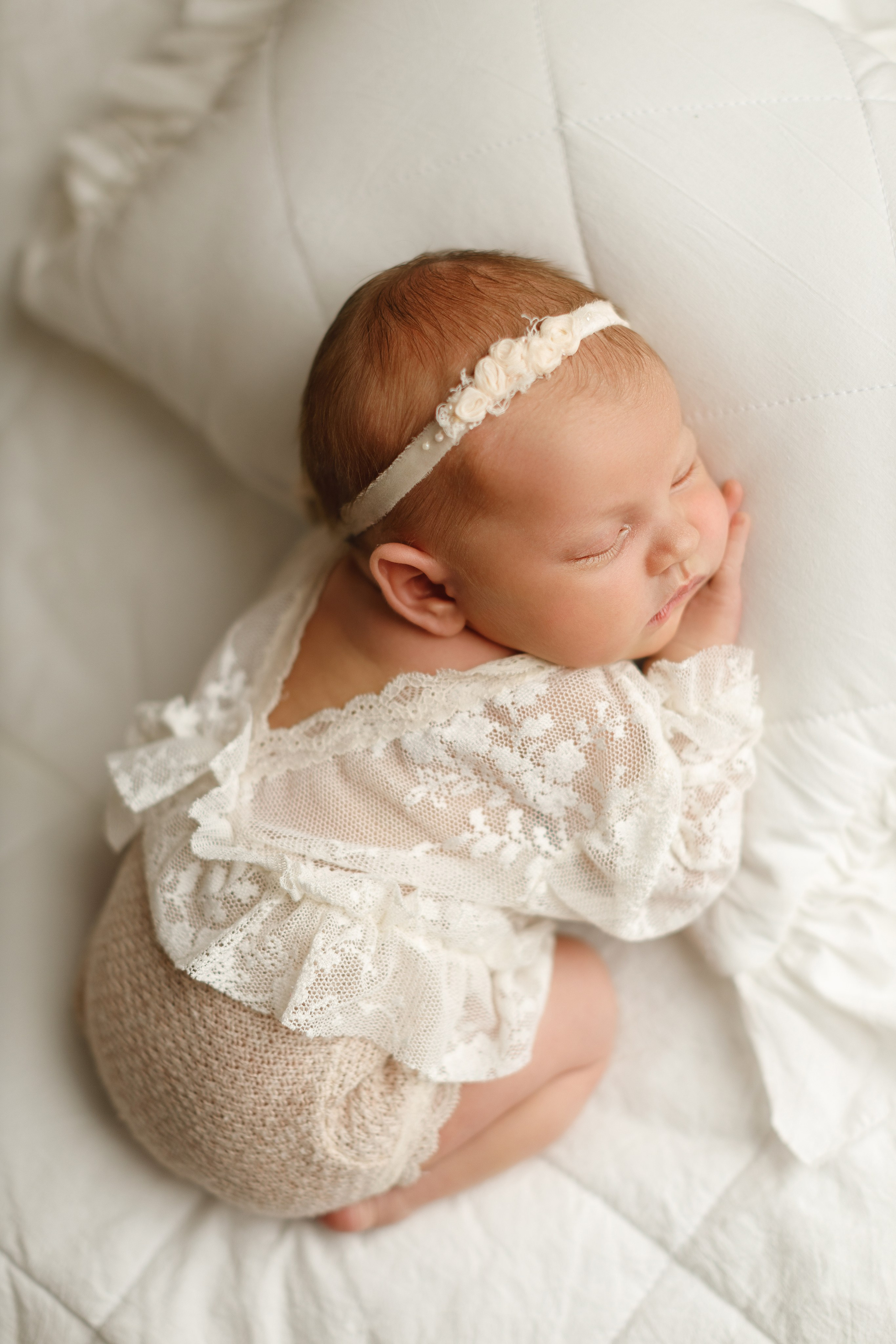 Новорожденные. Алена. Профессиональная детская и семейная фотостудия в Краснодаре