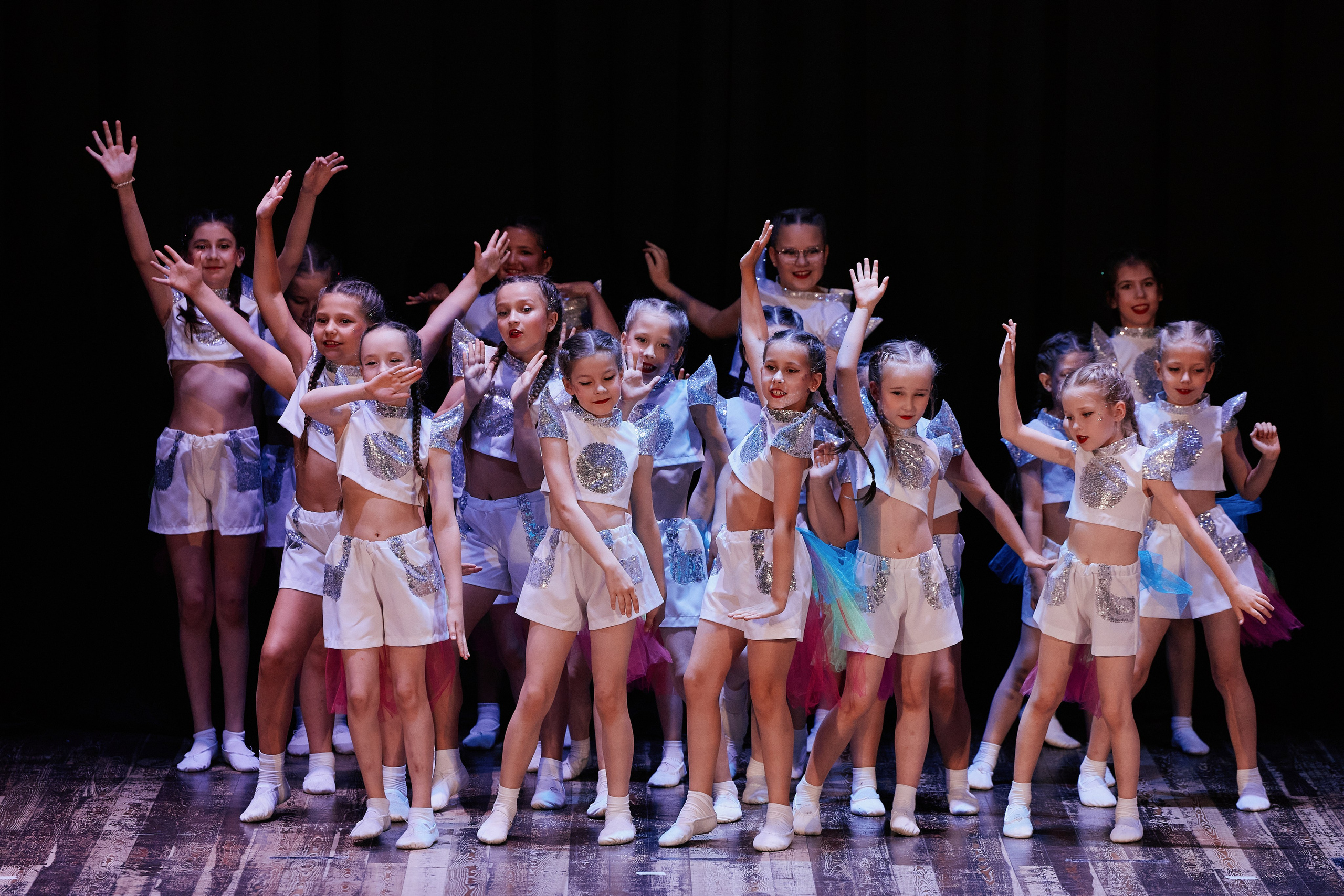 Концерт танцевальной студии Фиеста 08.06. Свадебный репортажный фотограф краснодар максим дремов дрёмов фотосессия студия цена