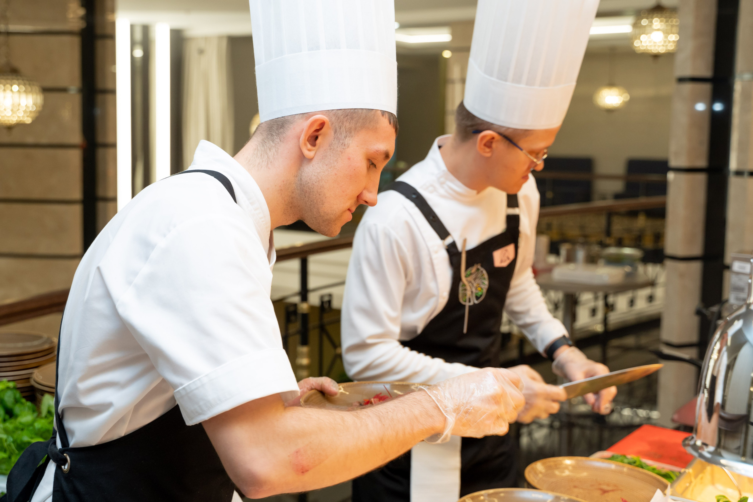 Битва Шефов в ресторане «Мед». Главная