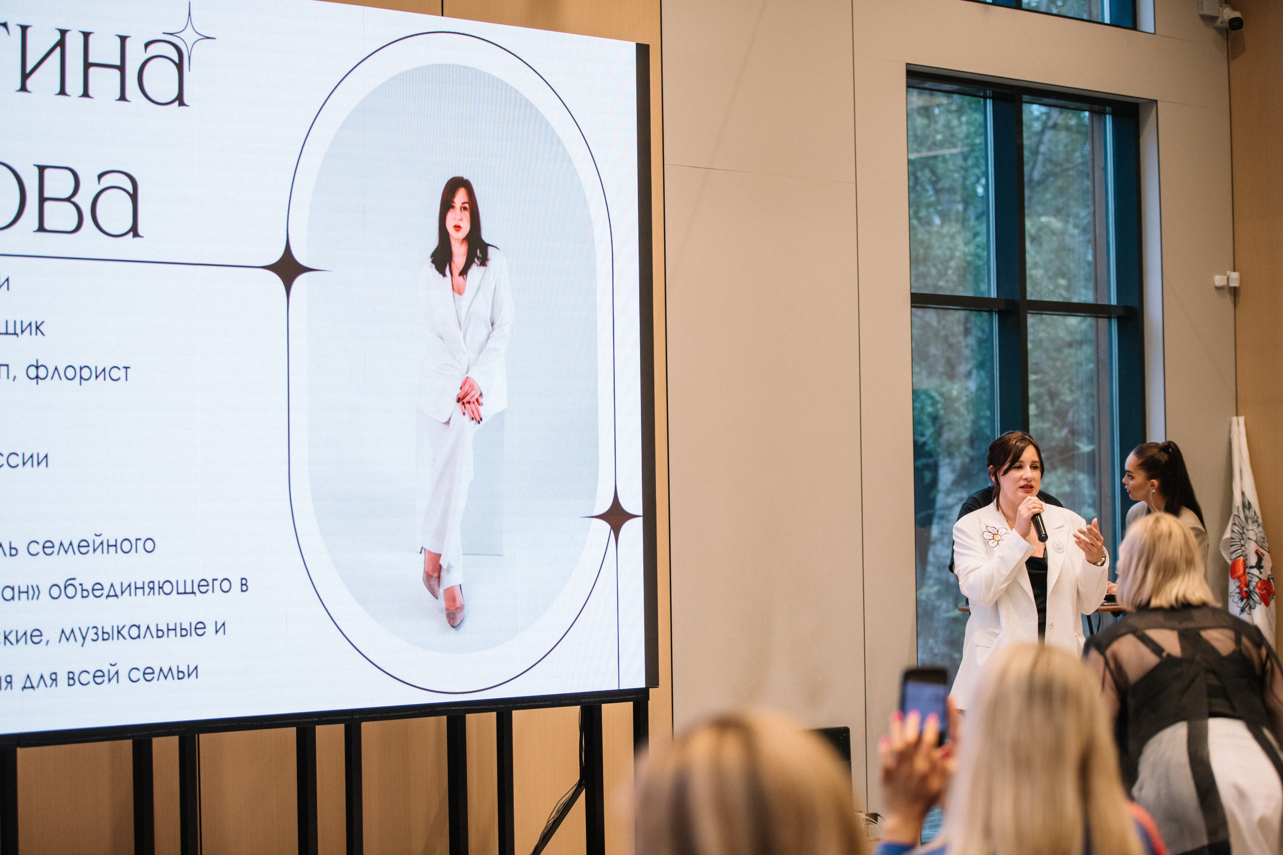 Фестиваль к Дню семьи, любви и верности. Фотограф в Иркутске Анастасия Кись. Студийная фотосессия беременности в тканях Иркутск. Семейная фотосессия, ПОРТРЕТ «ПОКОЛЕНИЕ»