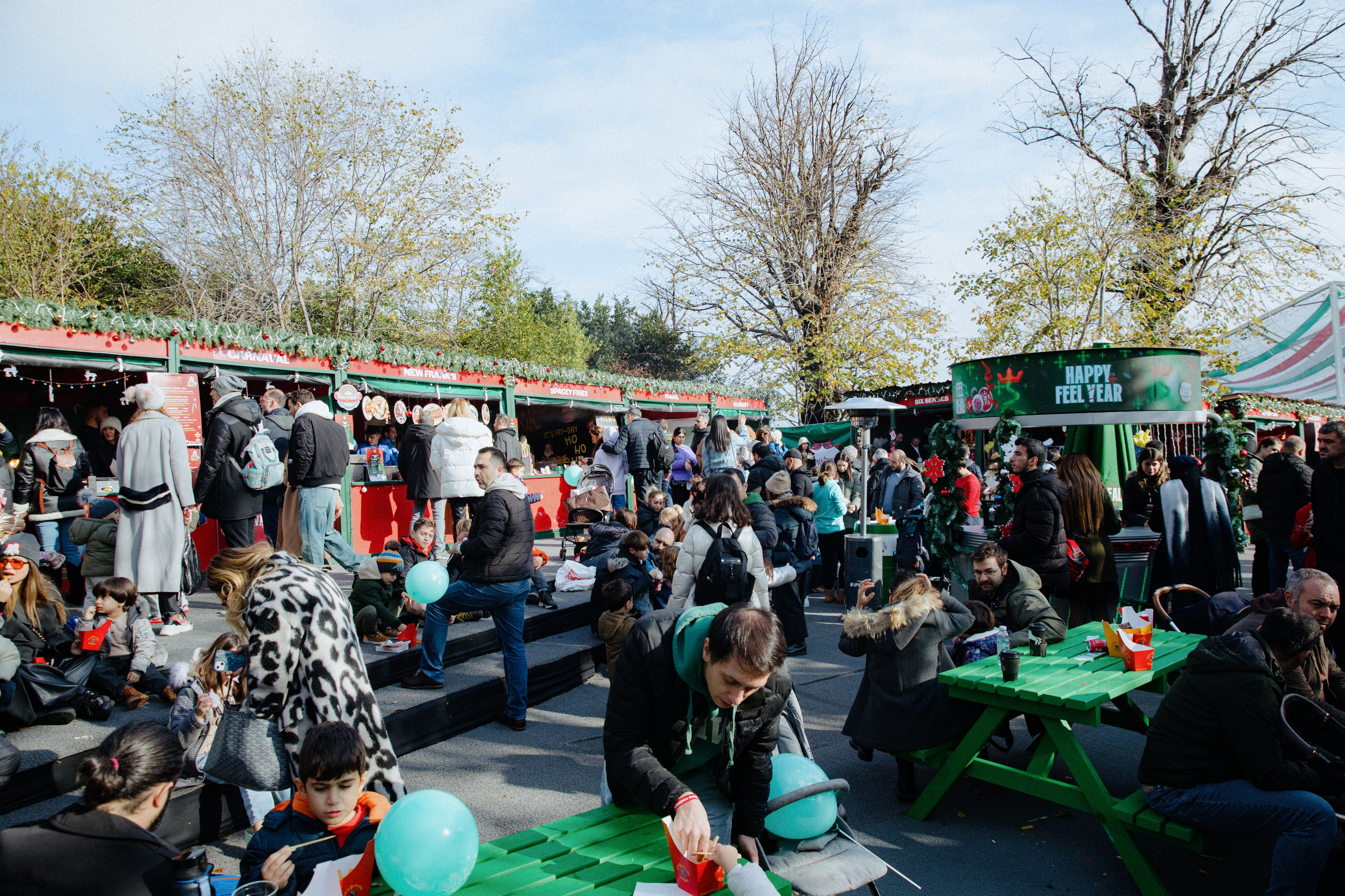 Christmas Market Istanbul. Свадебный и репортажный фотограф