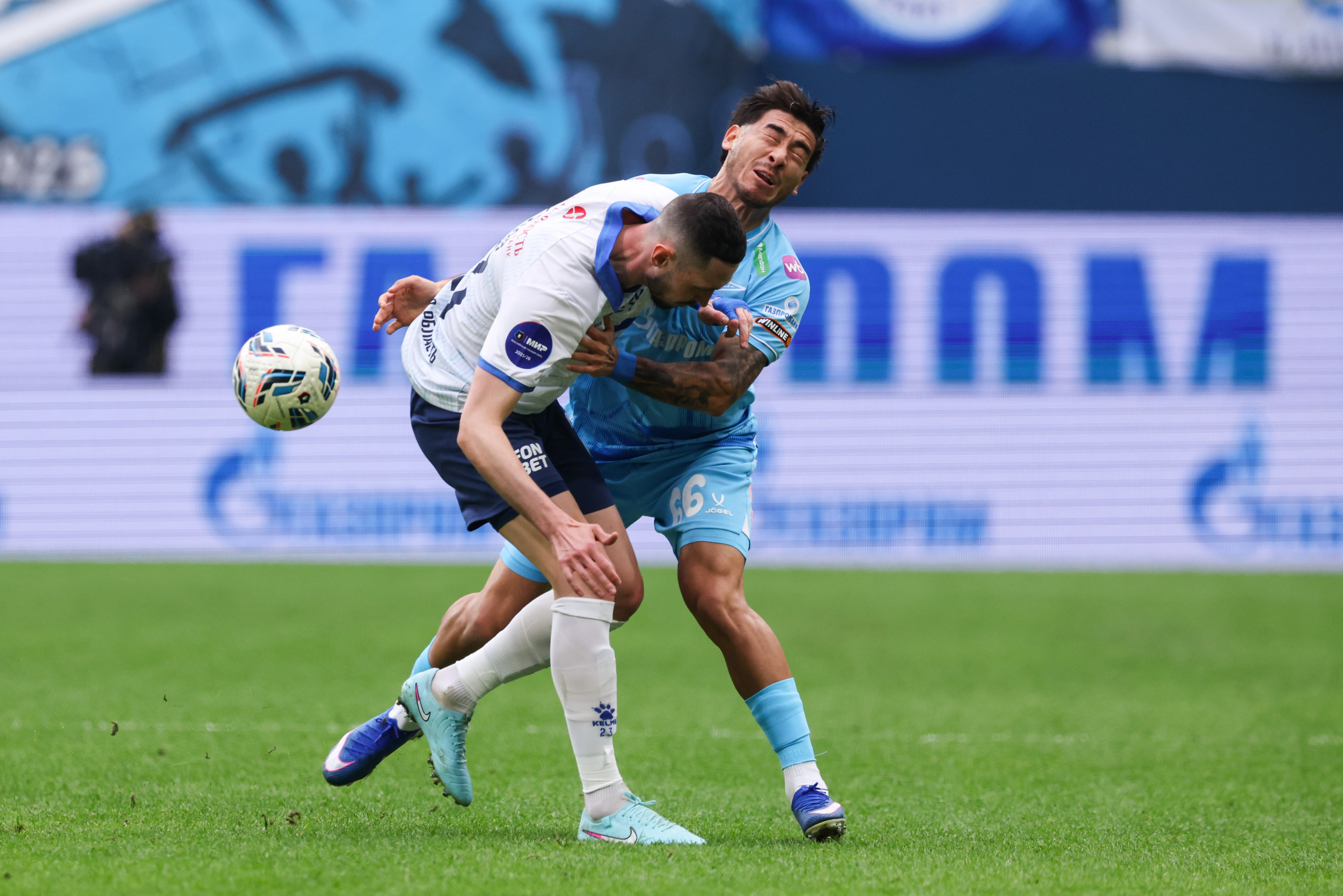 ФК «Зенит» — ФК «Крылья советов». Спортивный и репортажный фотограф Антон Тереханов