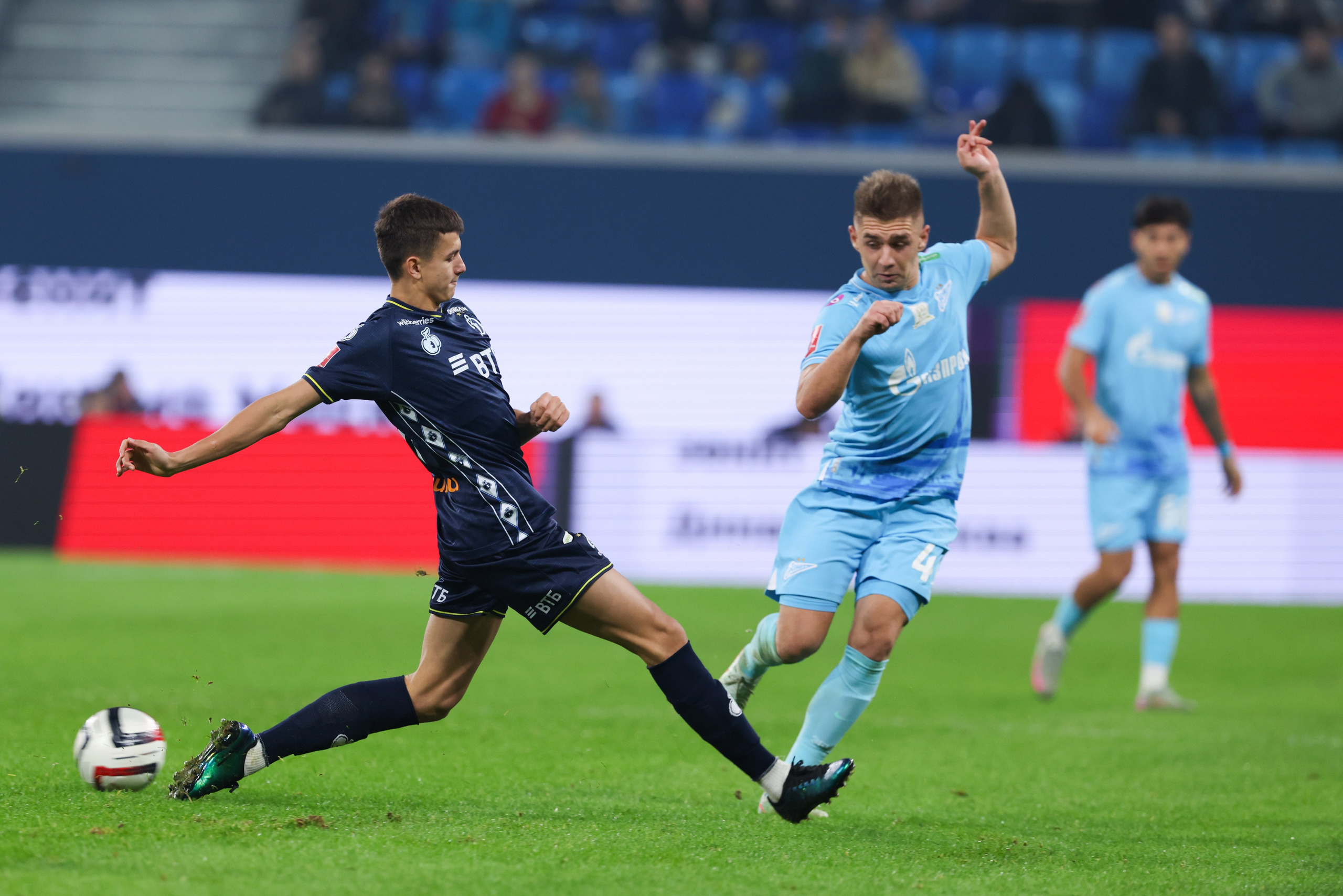 ФК «Зенит — ФК «Динамо» Москва 05.11.2025. Спортивный и репортажный фотограф Антон Тереханов
