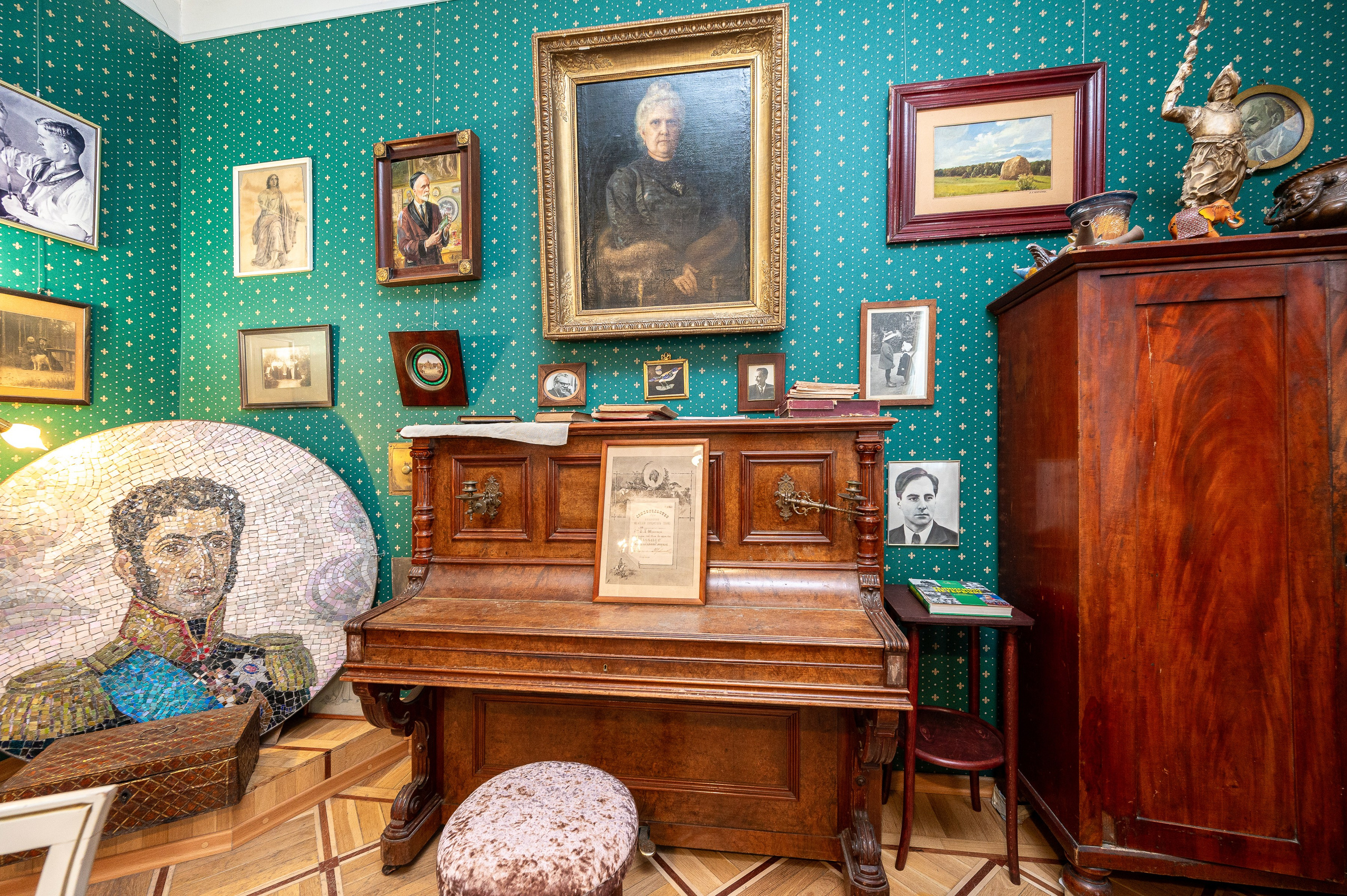 Квартира-музей семьи Бенуа. Интерьерный фотограф. Фото- видеосъемка недвижимости Санкт-Петербург