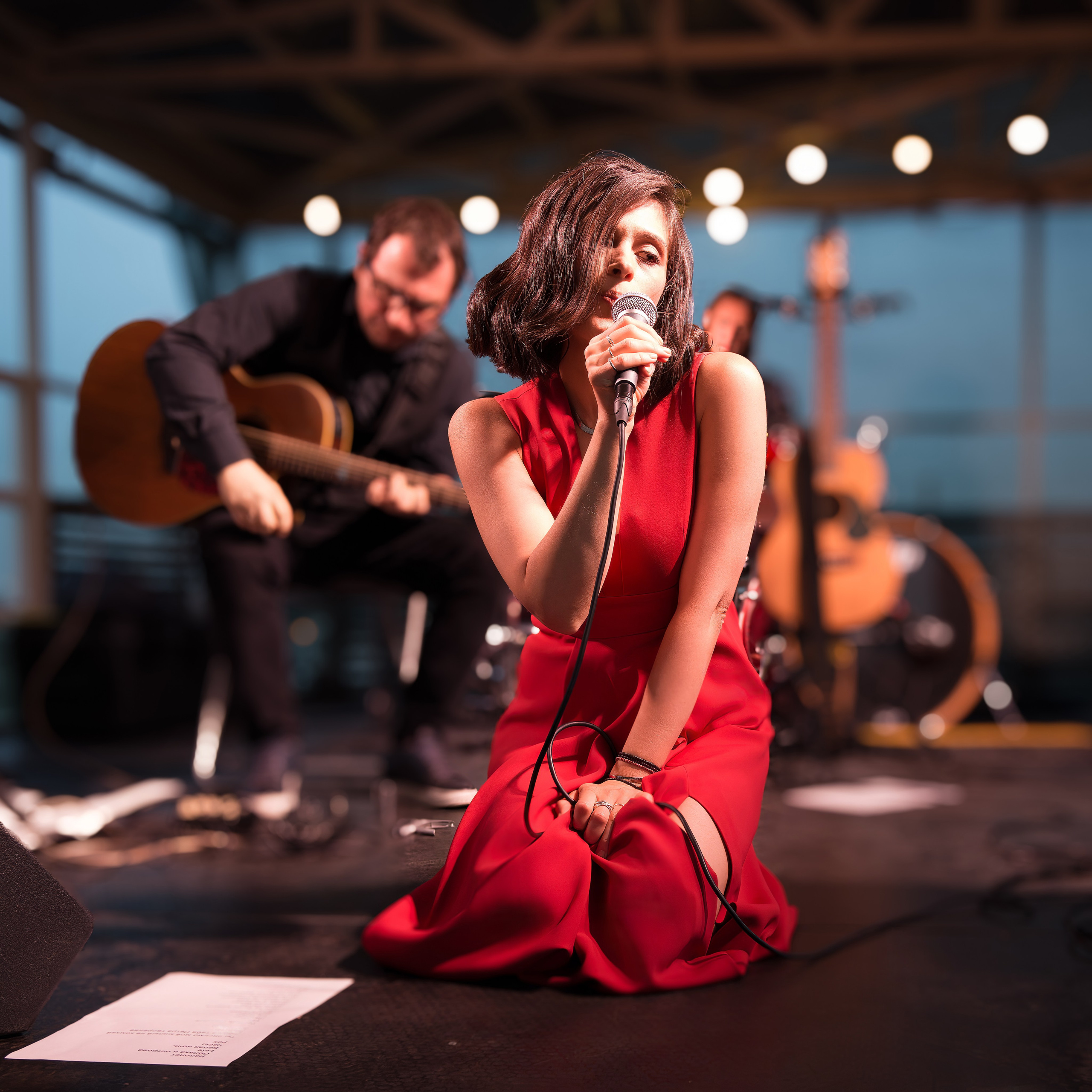 Женя Любич — летний концерт в Москве на крыше 6 июня 2024 года. Сайт фотографа Сергея Абрамова