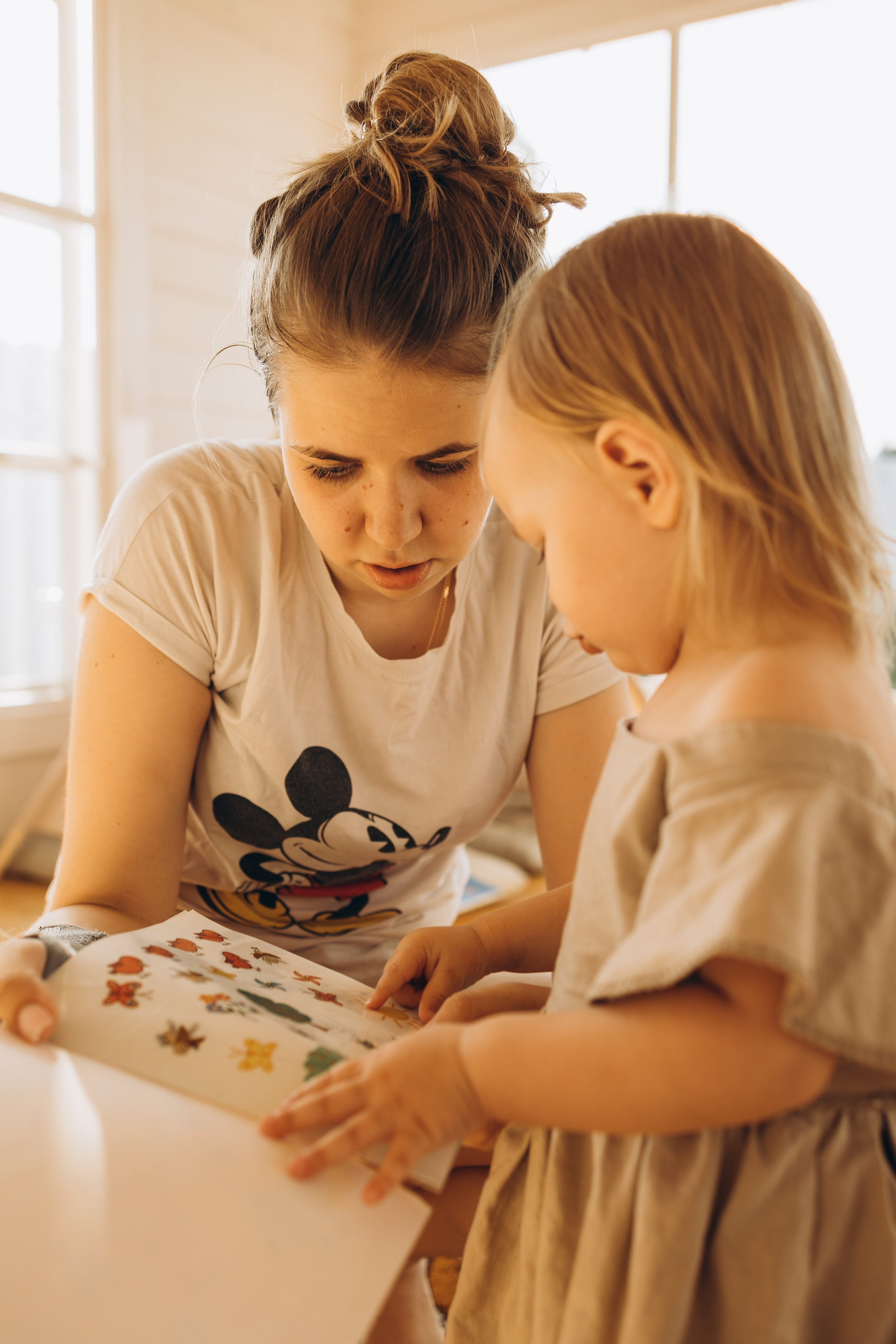 Оля и Мирослава Беседка. Семейный фотограф в Москве Виктория Ястребинская