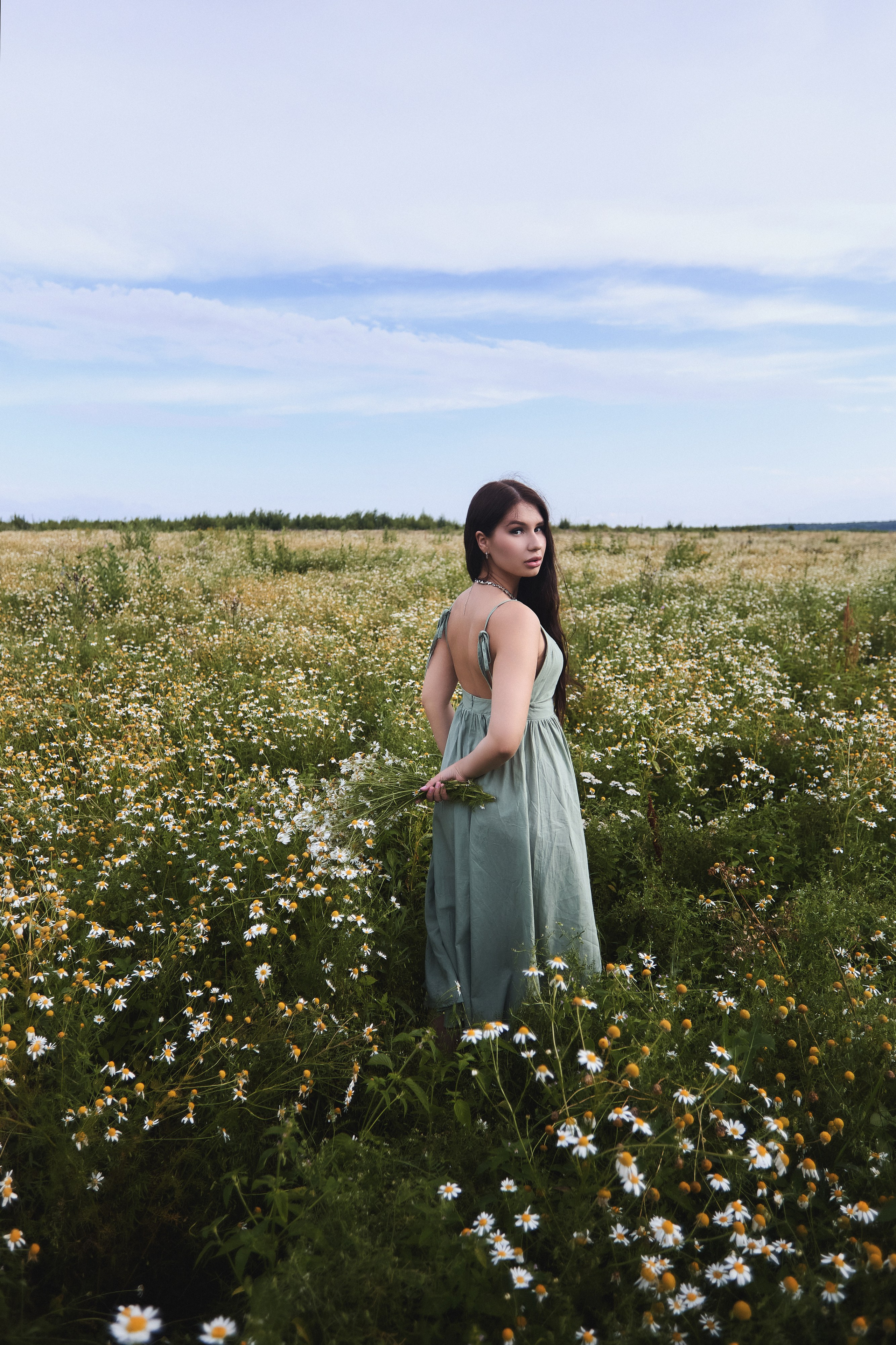 Настя, ромашковое поле. Фотограф Игорь Михайлов