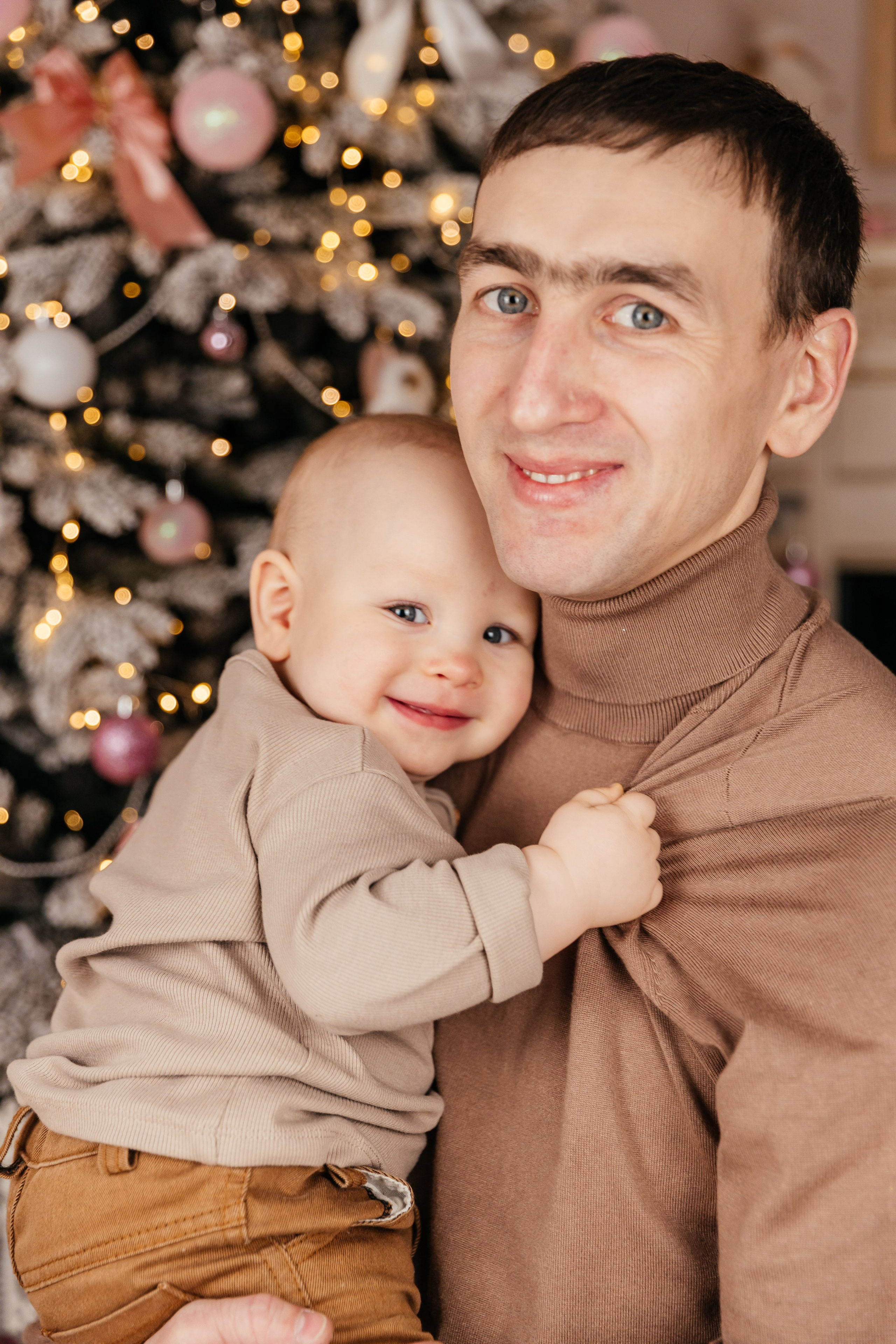 Семья Ивановых. Фотозона в Утане. Семейный фотограф в Чите Татьяна Фирсова