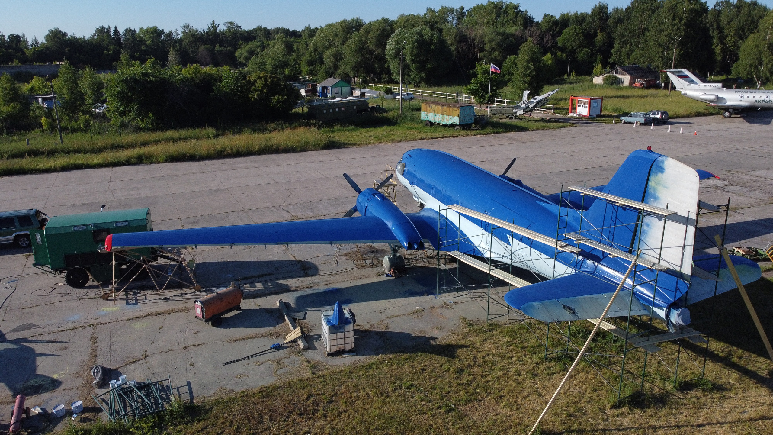 Ил-14Т «Голубая Мечта» — покраска (2022г). Фотоальбом показывающий увлекательный мир авиации и мир медведей Андрея Иванова