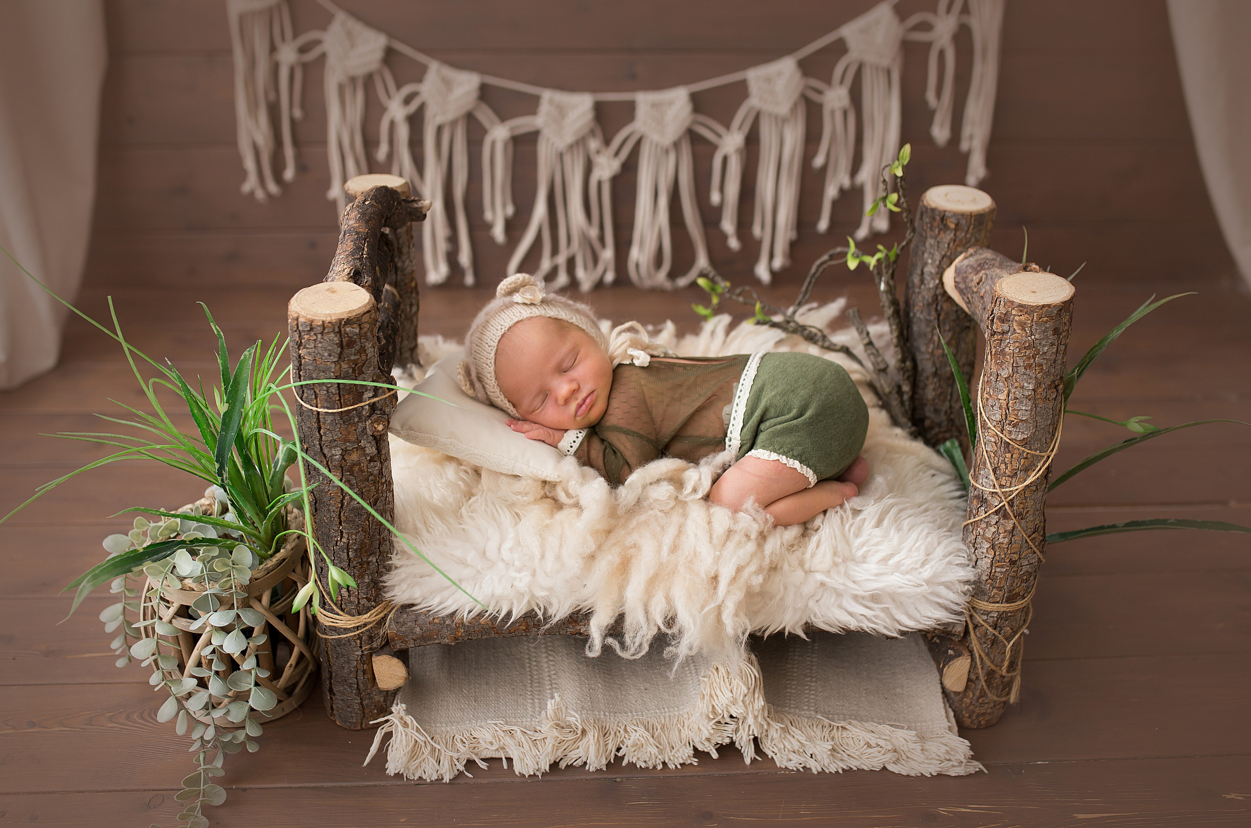 Фотосессия новорождённого. Фотограф новорождённых малышей и детский фотограф В Казани Лана Максим