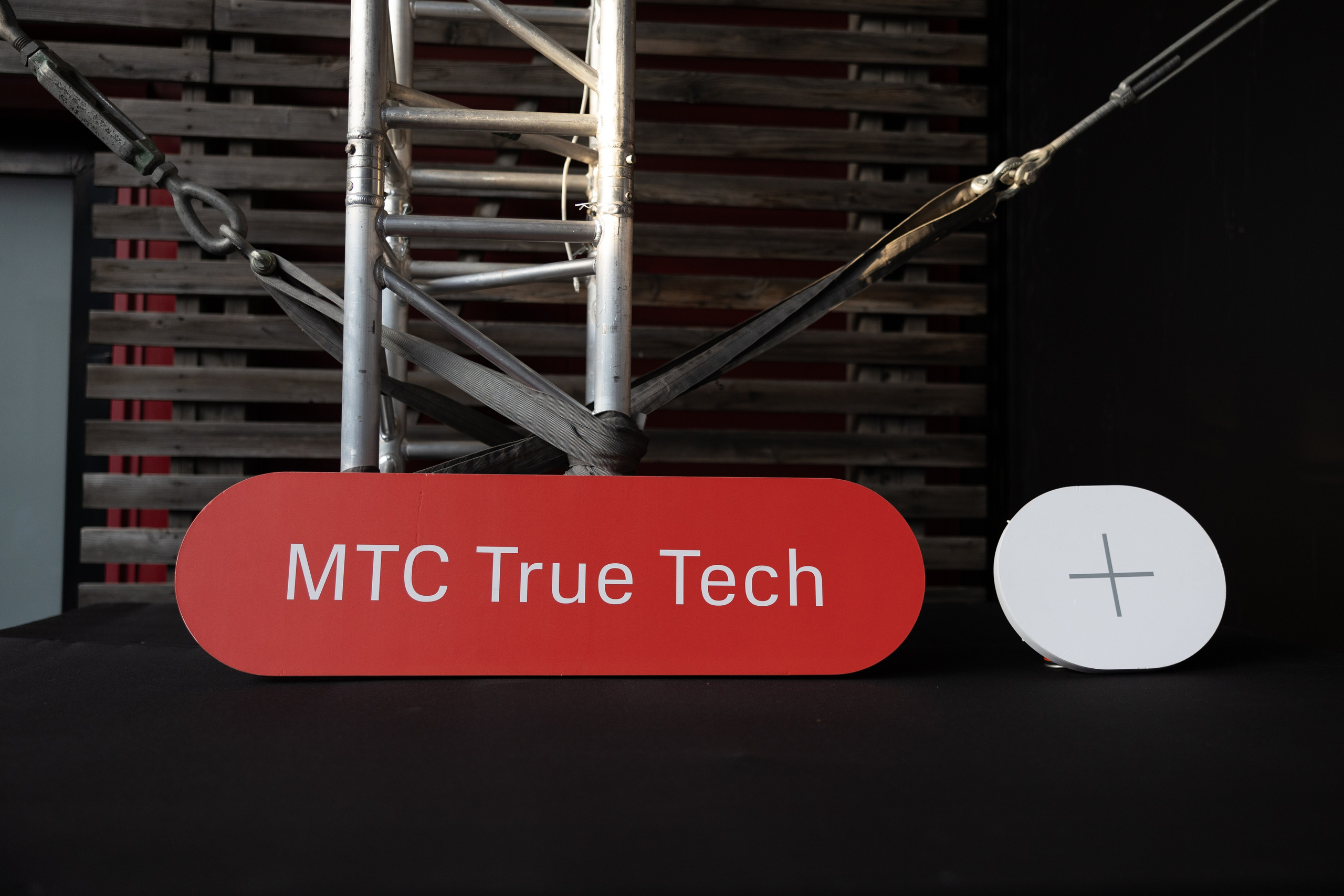 MTC TRUE TECH by Cinema. Свадебный фотограф | Москва