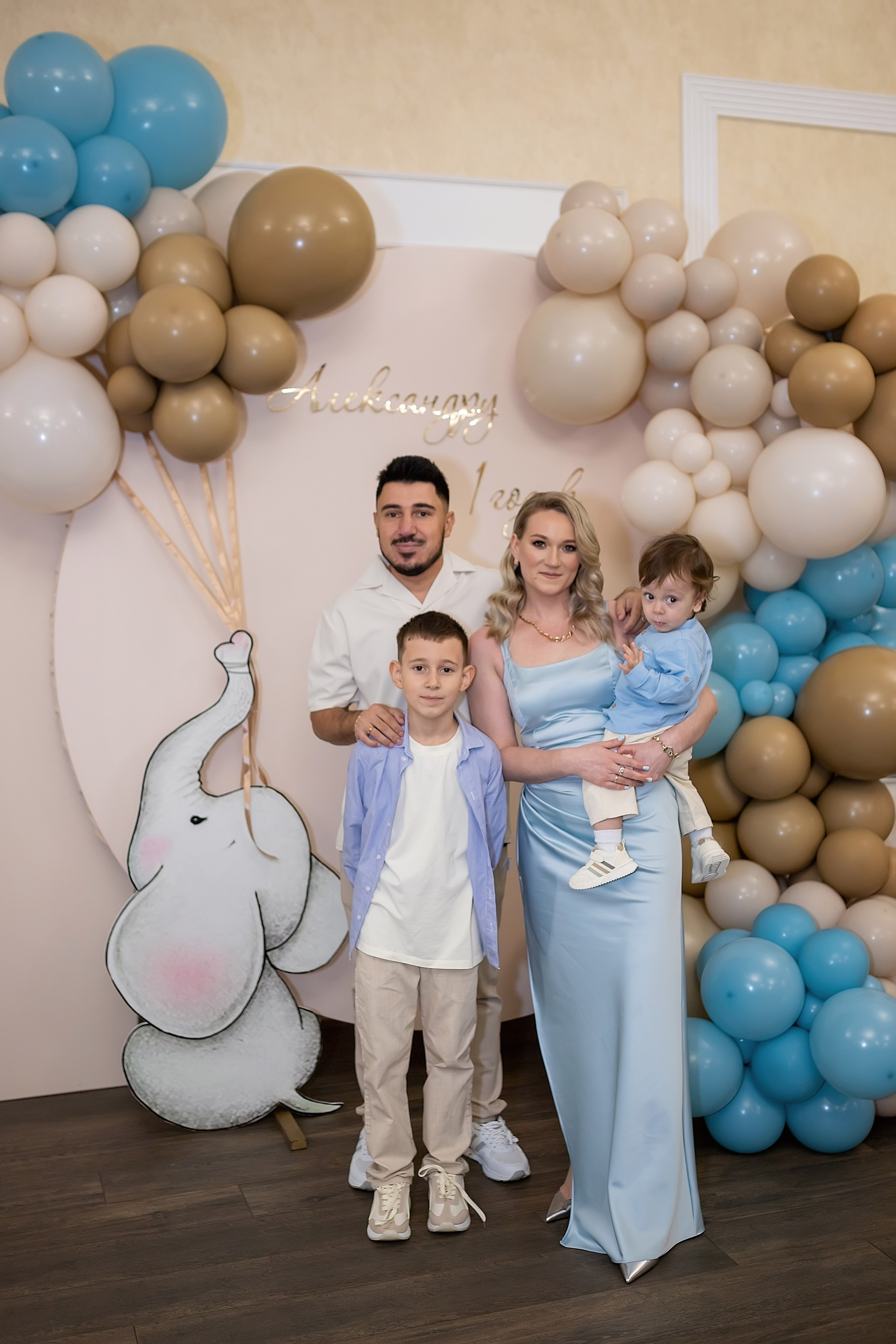 Годовасие Александра. Олеся Семейская свадебный и семейный фотограф в Ростове-на-Дону