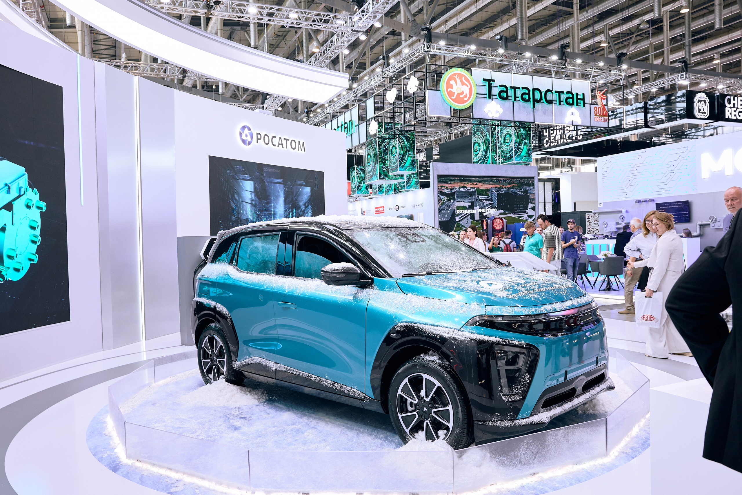 Иннопром-2025. Предметный и репортажный фотограф Алексей Кротов