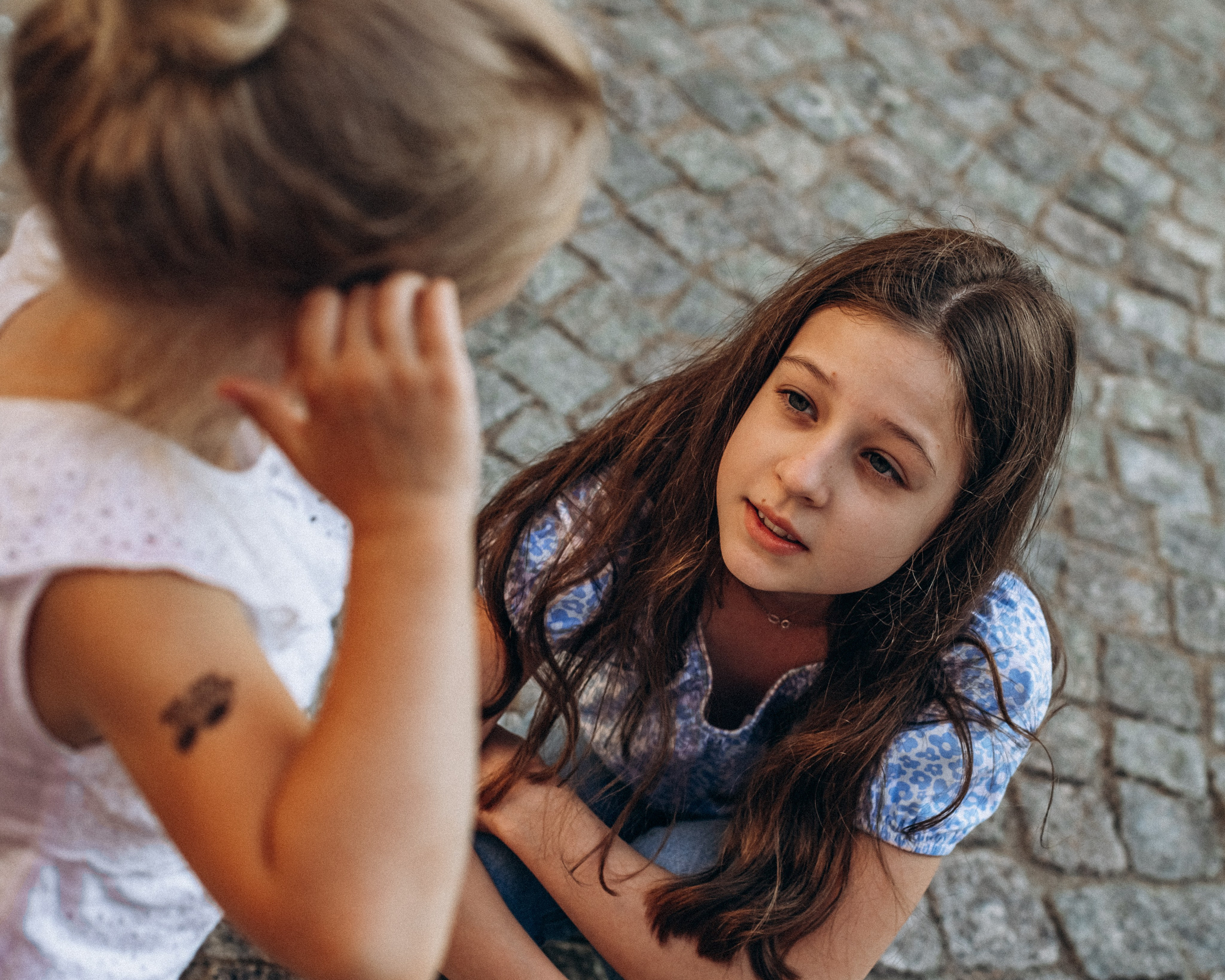Дарья с семьей в июне. Фотопрогулка в Петербурге. Индивидуальный и семейный фотограф в Санкт-Петербурге