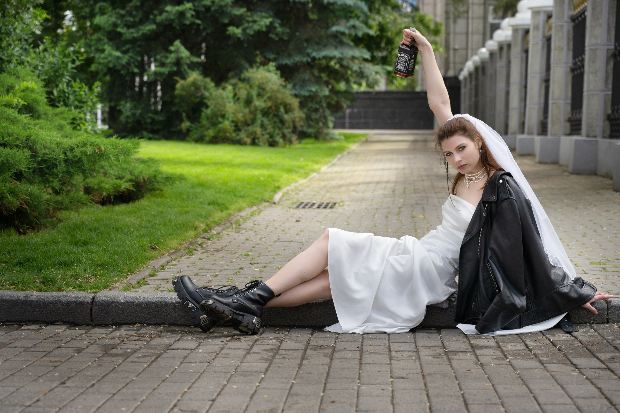 СБЕЖАВШАЯ НЕВЕСТА (история в каждом кадре). Главная