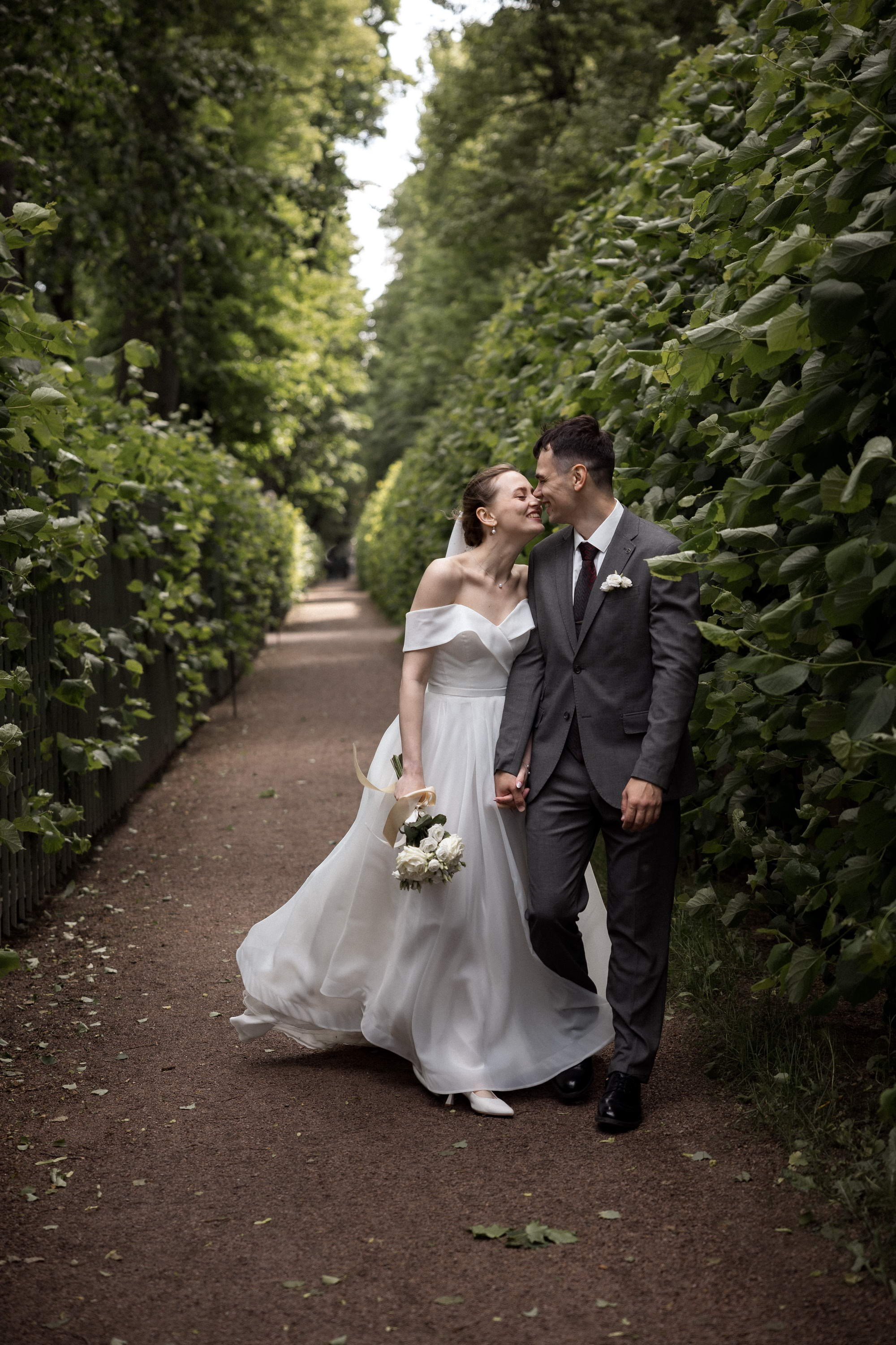 Искренняя любовь. Свадебный фотограф Игорь Брундасов 8PHOTO на свадьбу венчание загс СПб