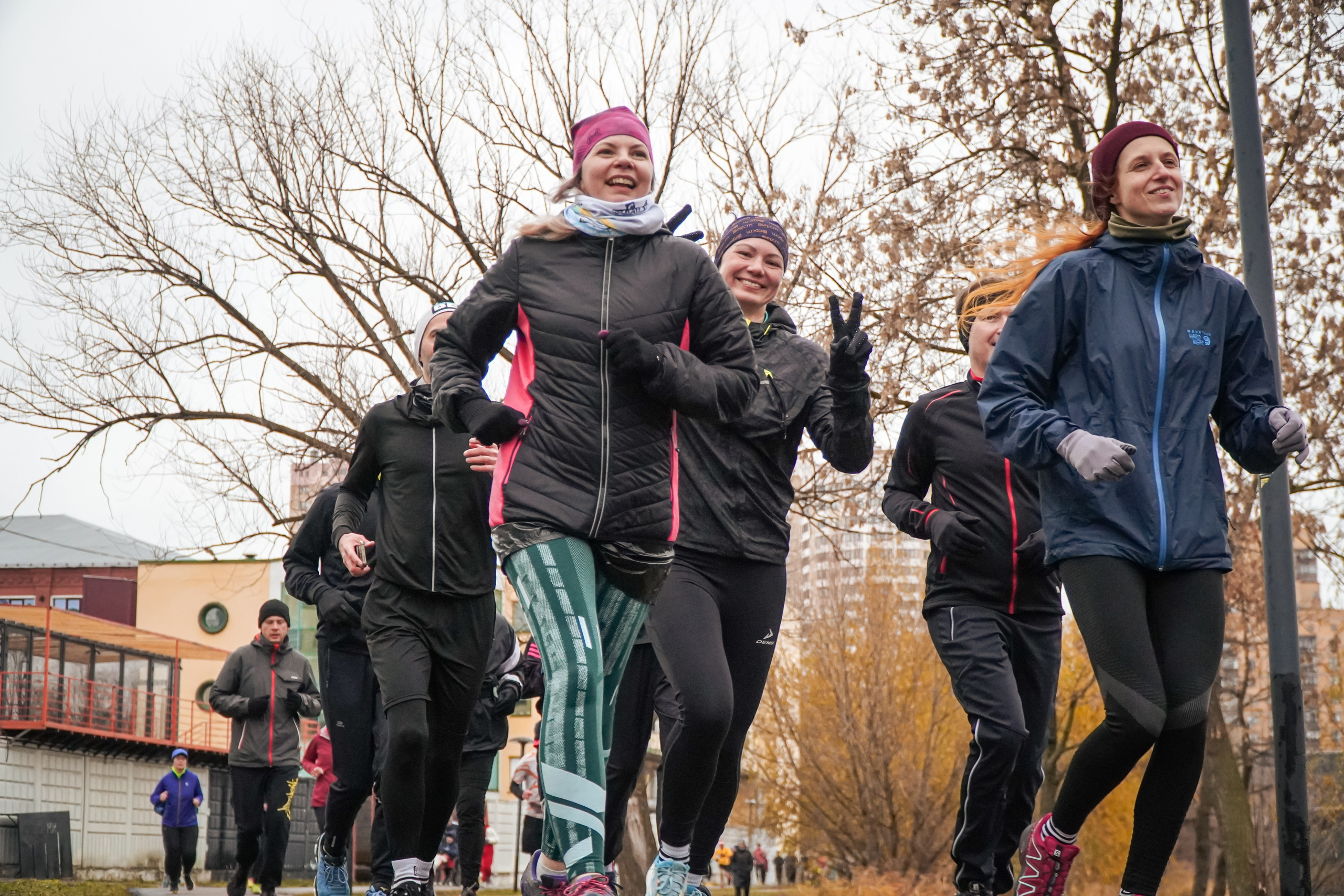 5 вёрст Реутов 16.11.2024. Роман Капилюшов. Бег. Фото. Видео. г. Люберцы