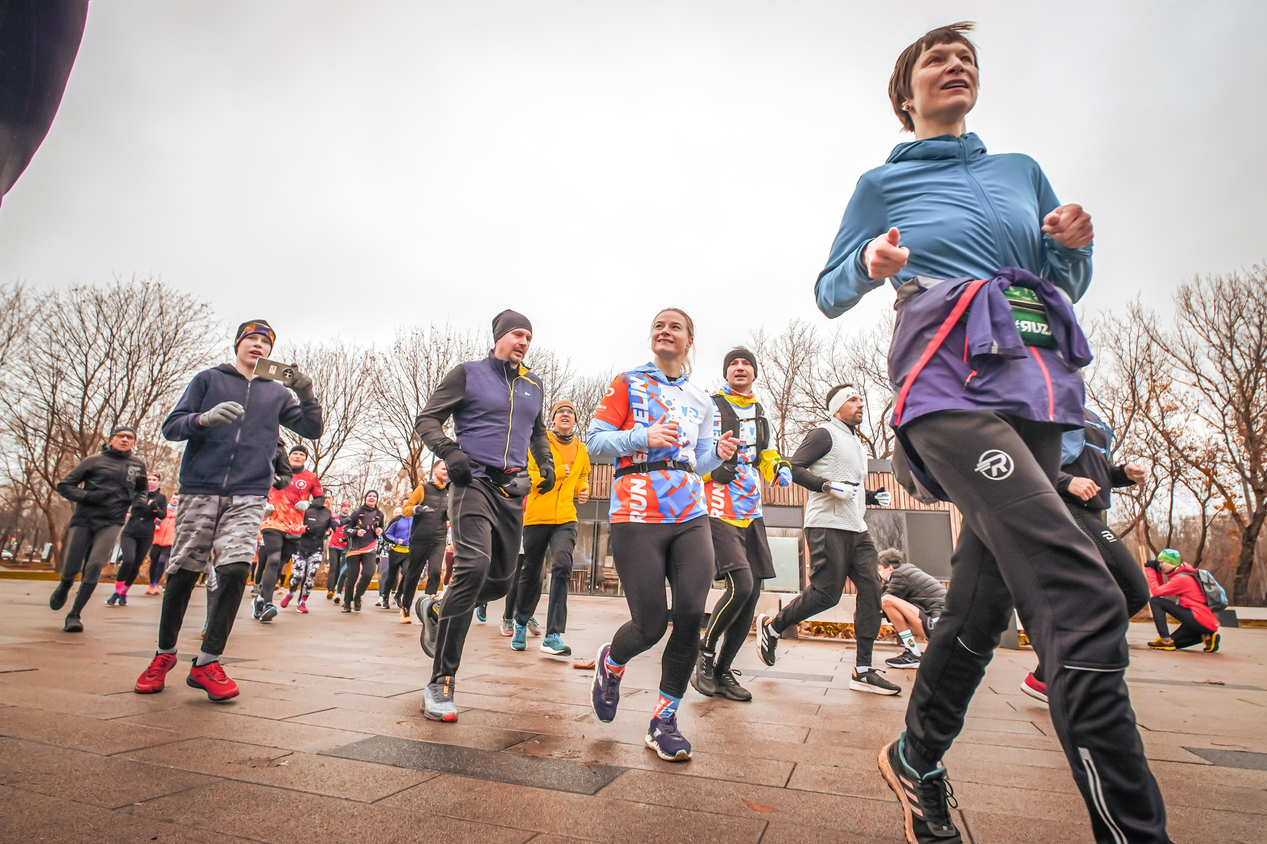 #марафонудома #яuzarun 2024 2-я петля, группа 6:30. Роман Капилюшов. Бег. Фото. Видео. г. Люберцы