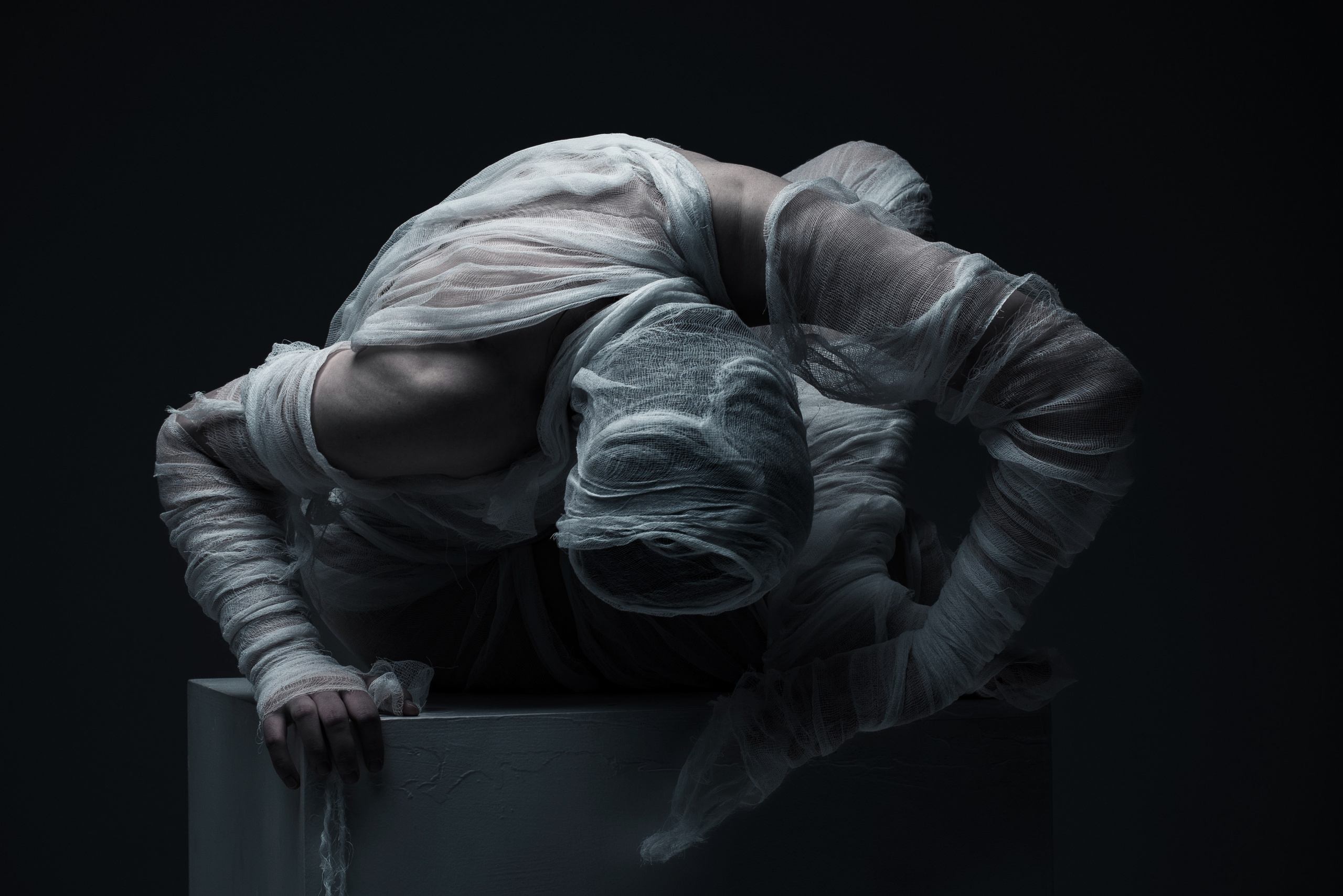 Соня мумия. Паша Страхов — фотограф