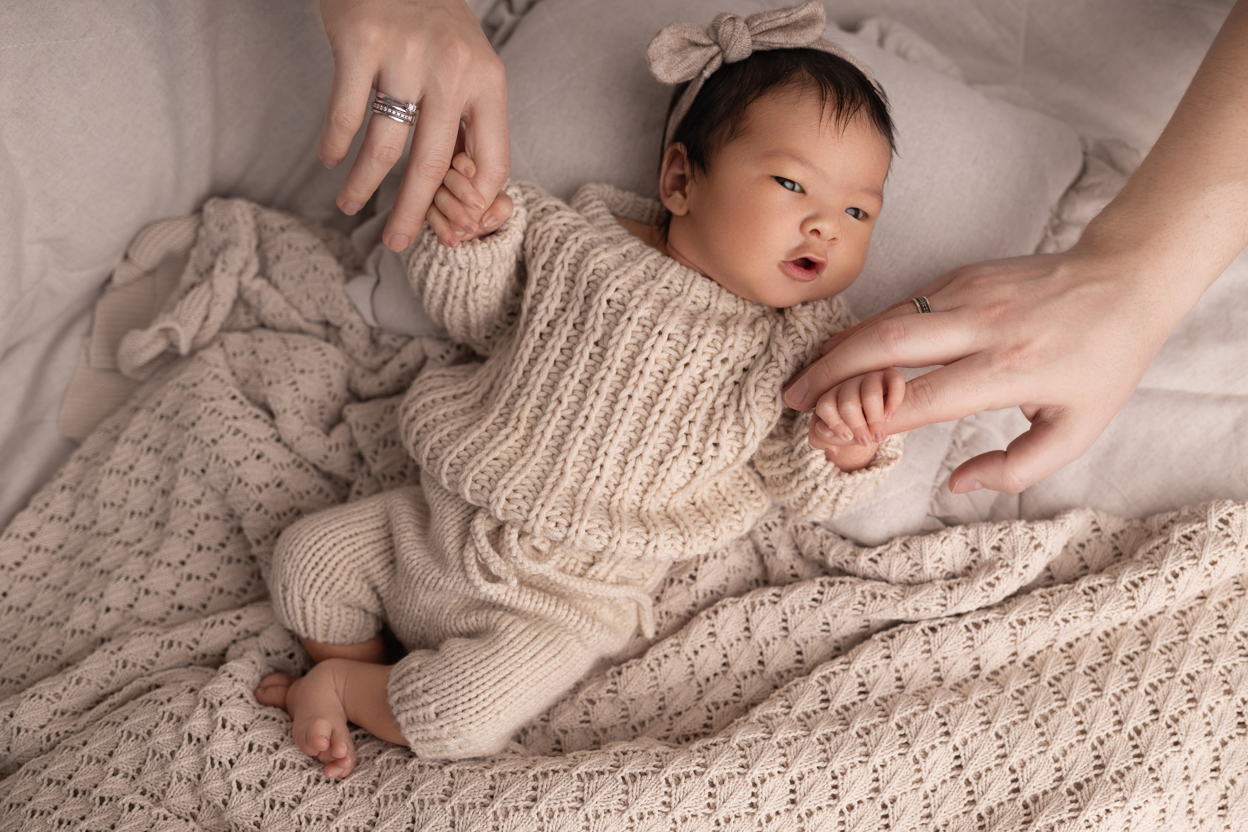 Newborn съемка в стиле Лайф. Фотограф новорожденных малышей в Омске и Омской области Эльвира Камаева