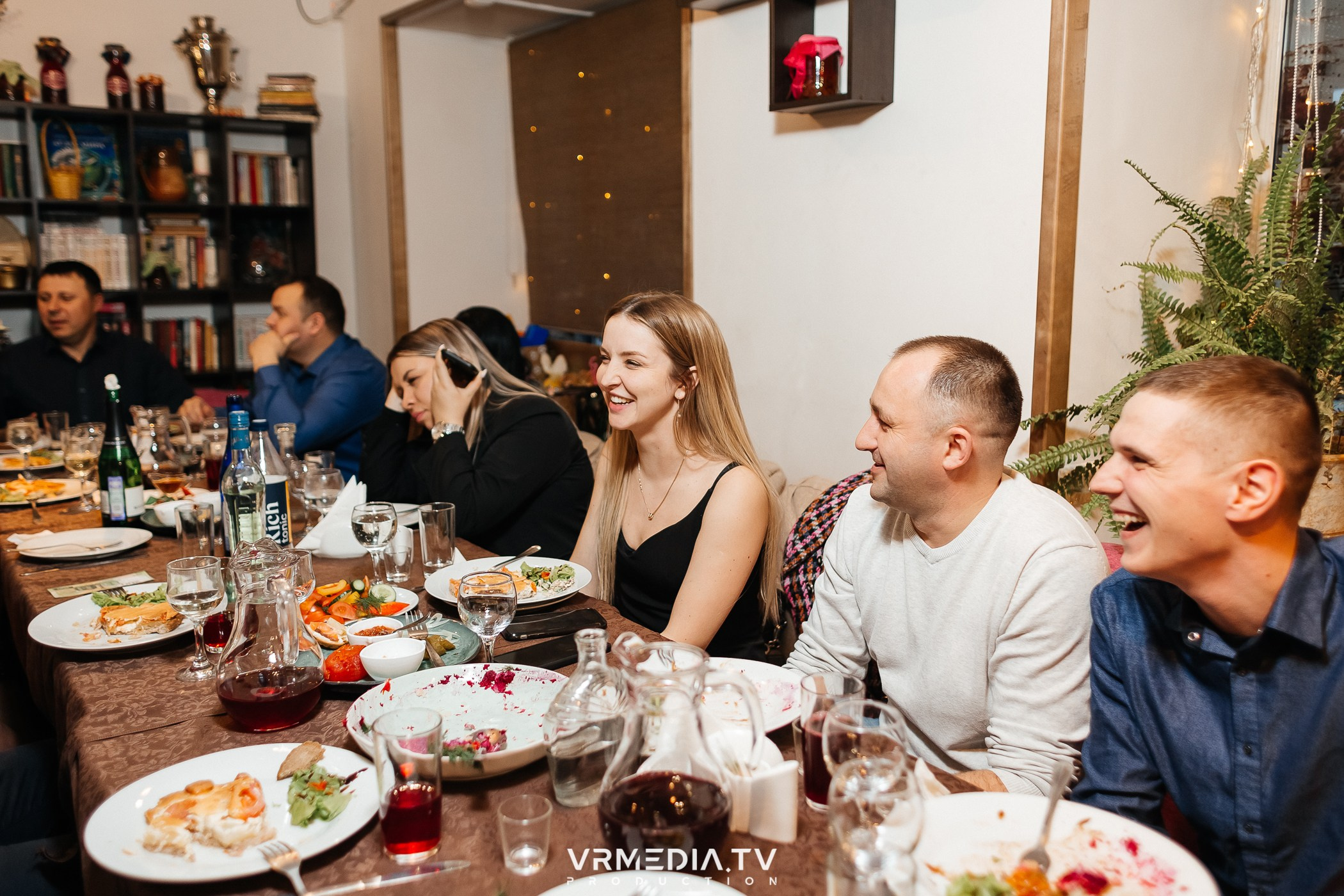 8 марта в кафе «кАмпот»