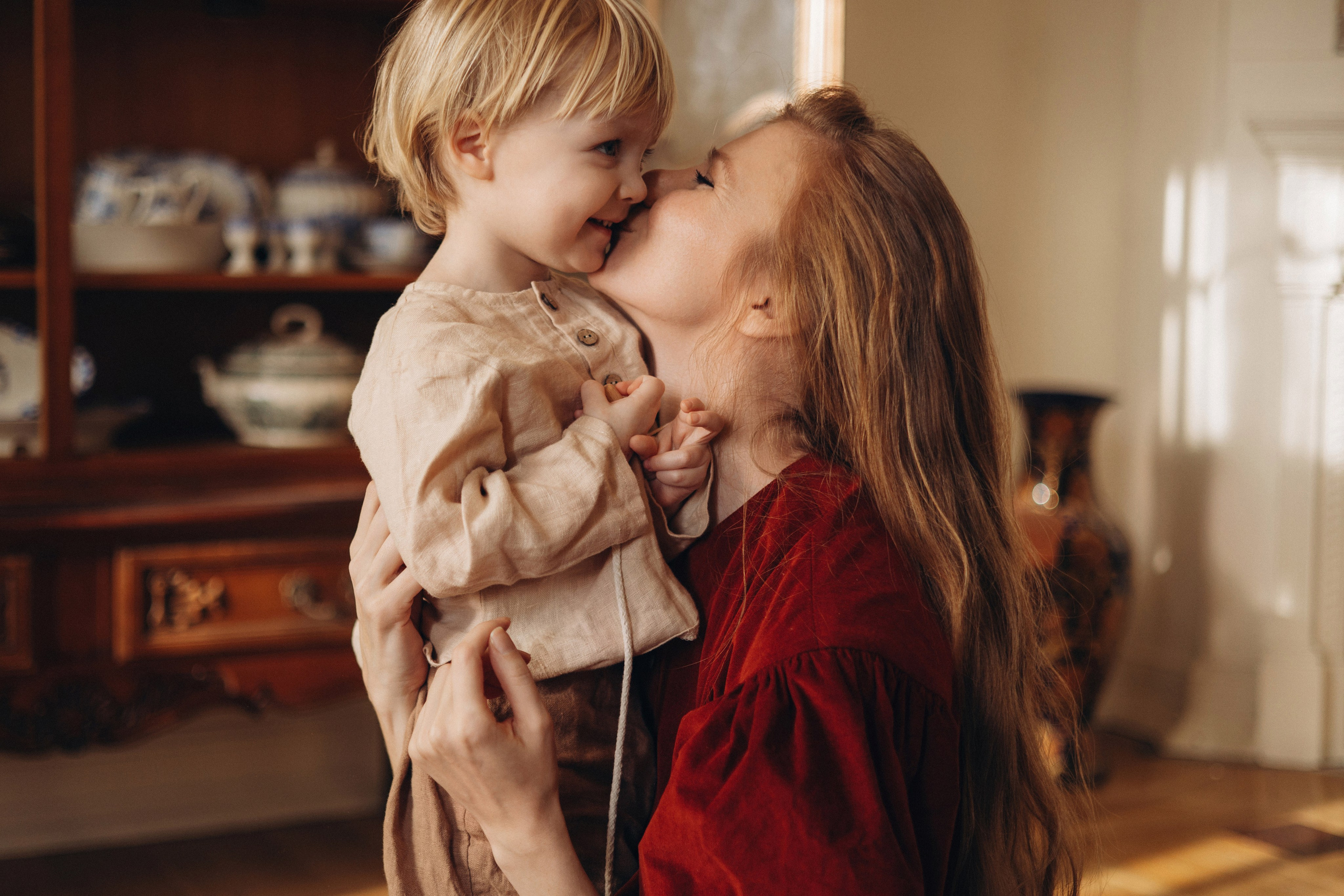 Тоня и Мироша в исторической квартире в центре Москвы. Семейный фотограф в Москве Марина Петра