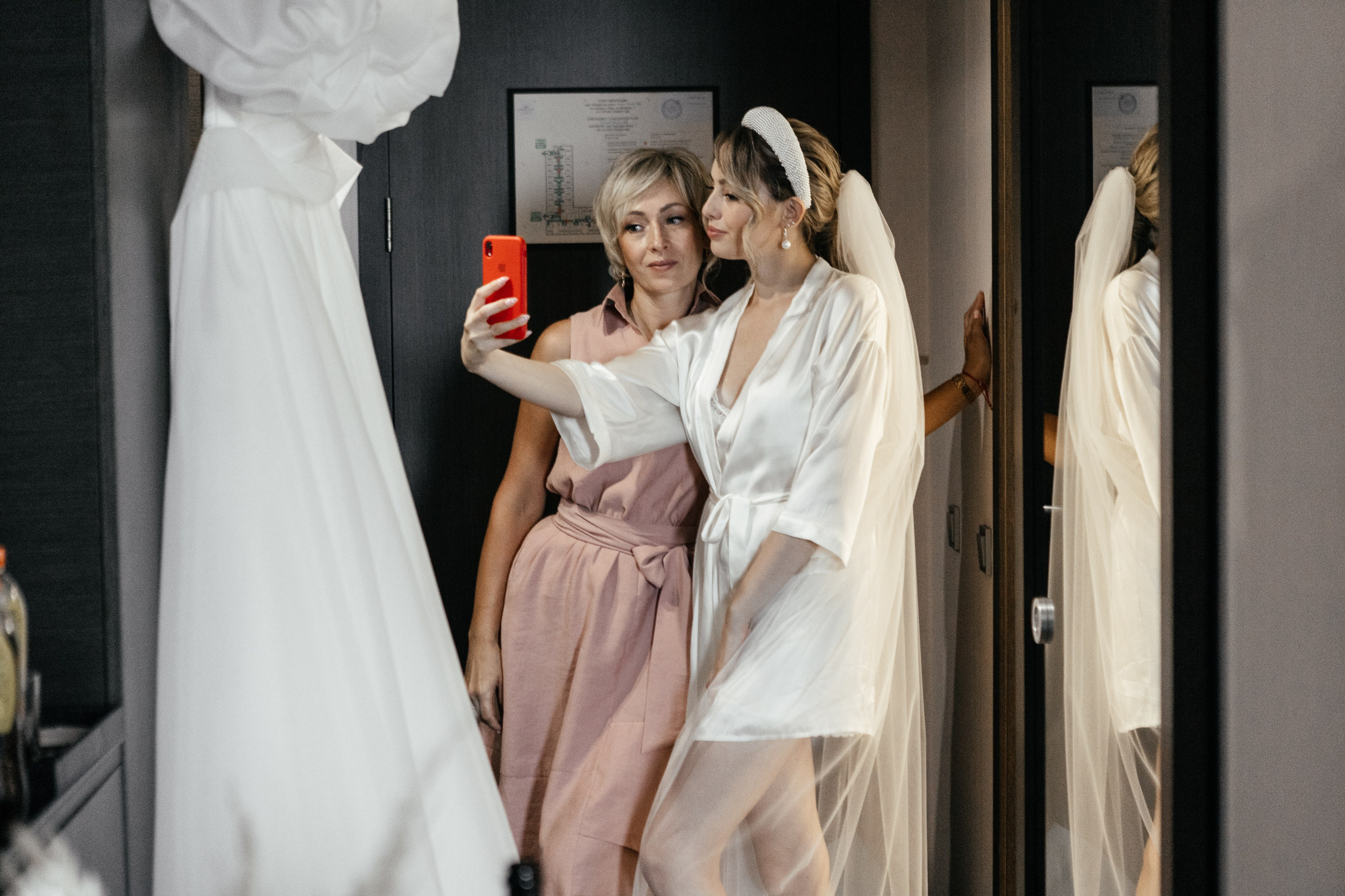 Свадебный фотограф Уфа — Руслан ГабдлисламовЖивые эмоции, красивые кадры, воспоминания на всю жизнь.Работаю по всей Республике Башкортоста. Свадебный фотограф Уфа Руслан Габдлисламов