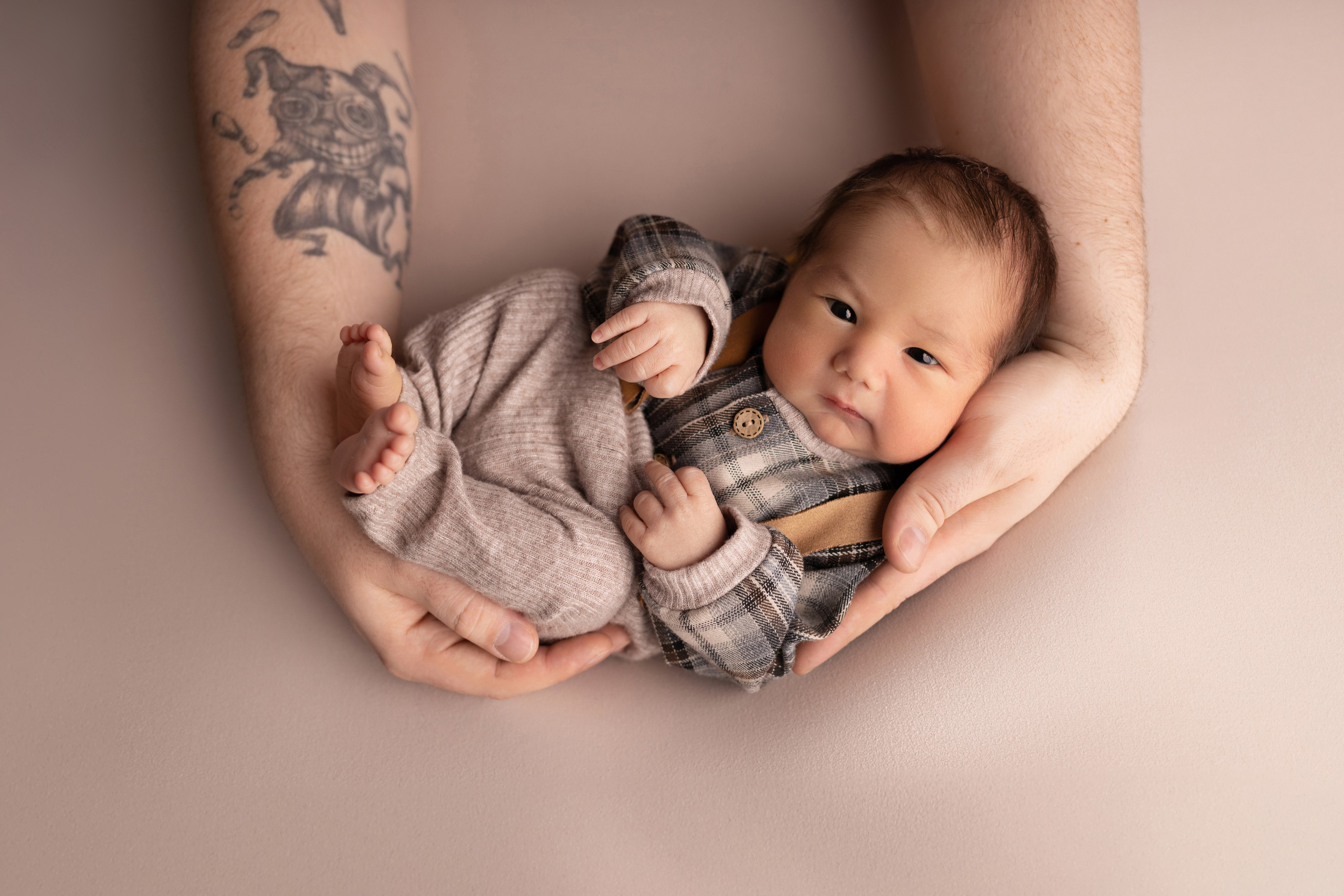 Классическая фотосессия малыша. Фотограф новорожденных малышей в Омске и Омской области Эльвира Камаева