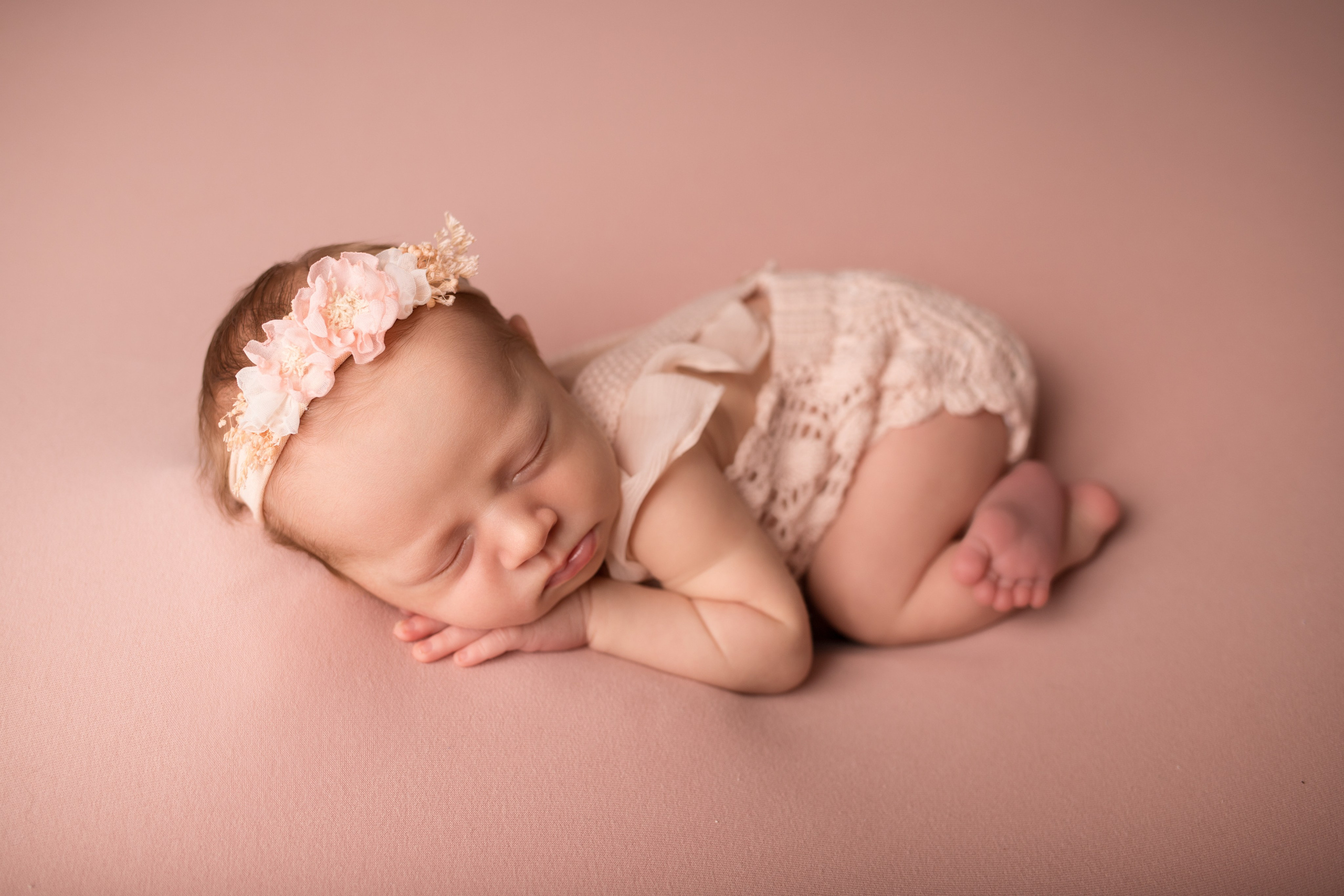 Девочки. Фотограф новорождённых Волгоград Волжский Дарья Рыскаль