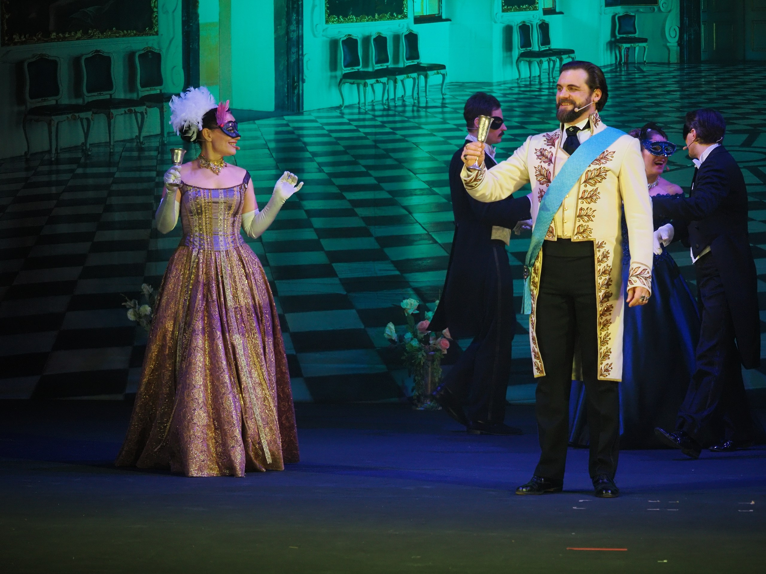 «БУФФ-ПАРАДИЗ» Летучая мышь (в Нск). Портретный и спортивный фотограф в Новосибирске и Твери Кононов Алексей