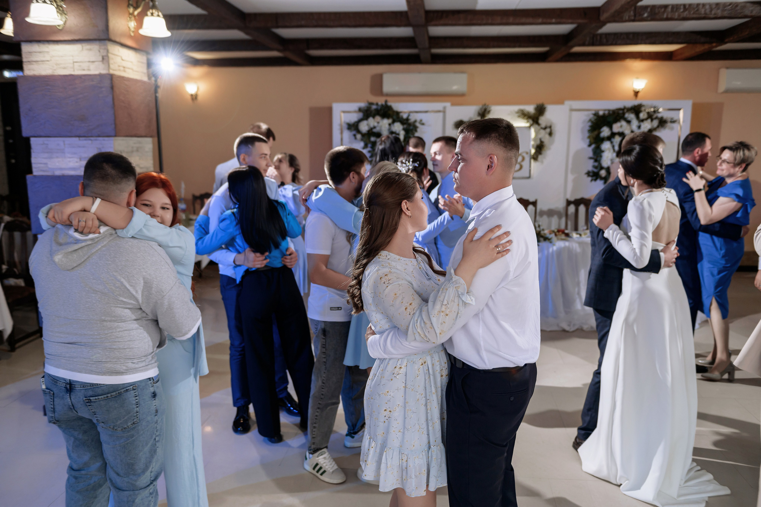 Эдуард и Виктория. Свадебный фотограф Белгород Валуйки Старый Оскол Воронеж