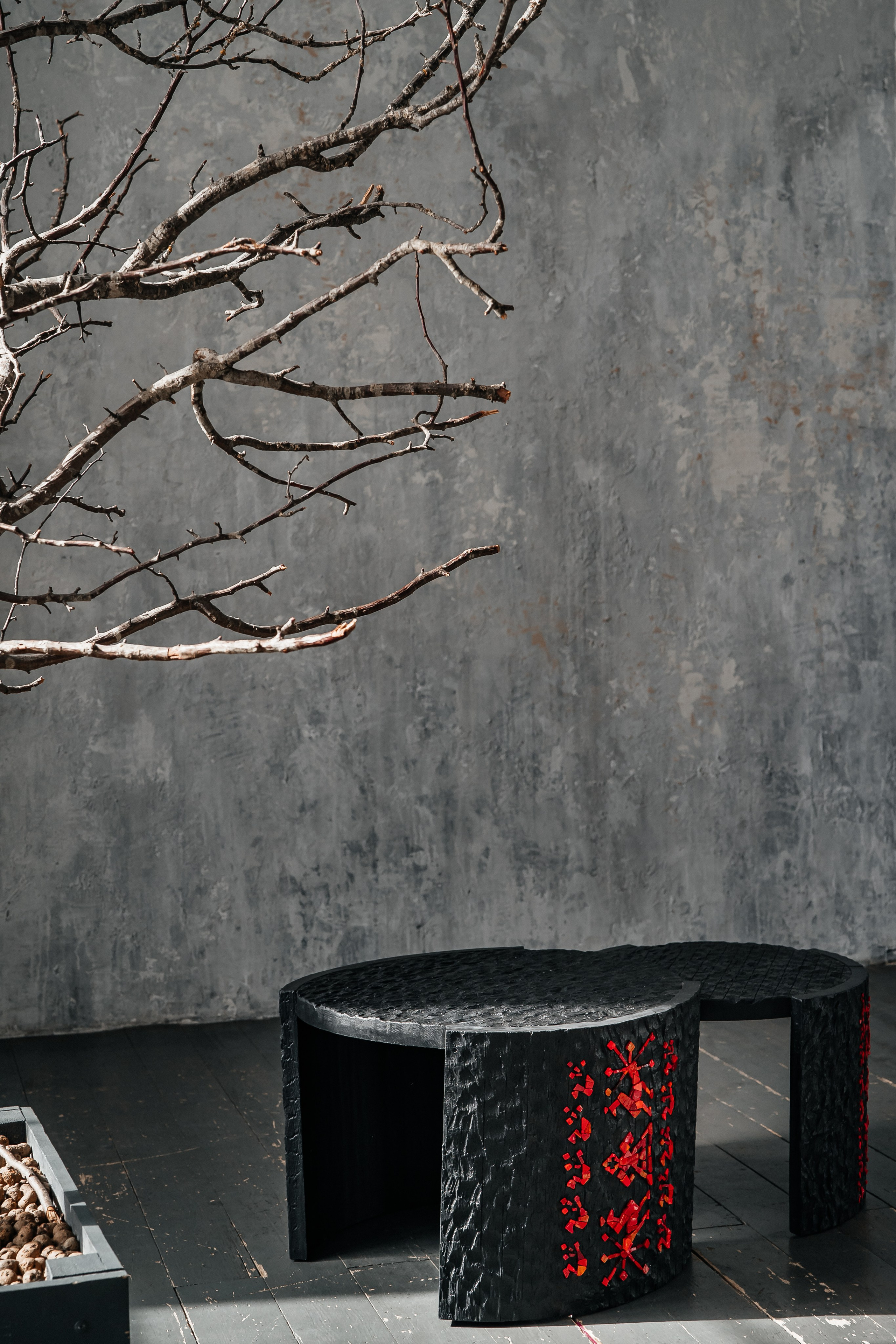 Столики 'Red code'. Алла Дулова — предметный и интерьерный дизайнер